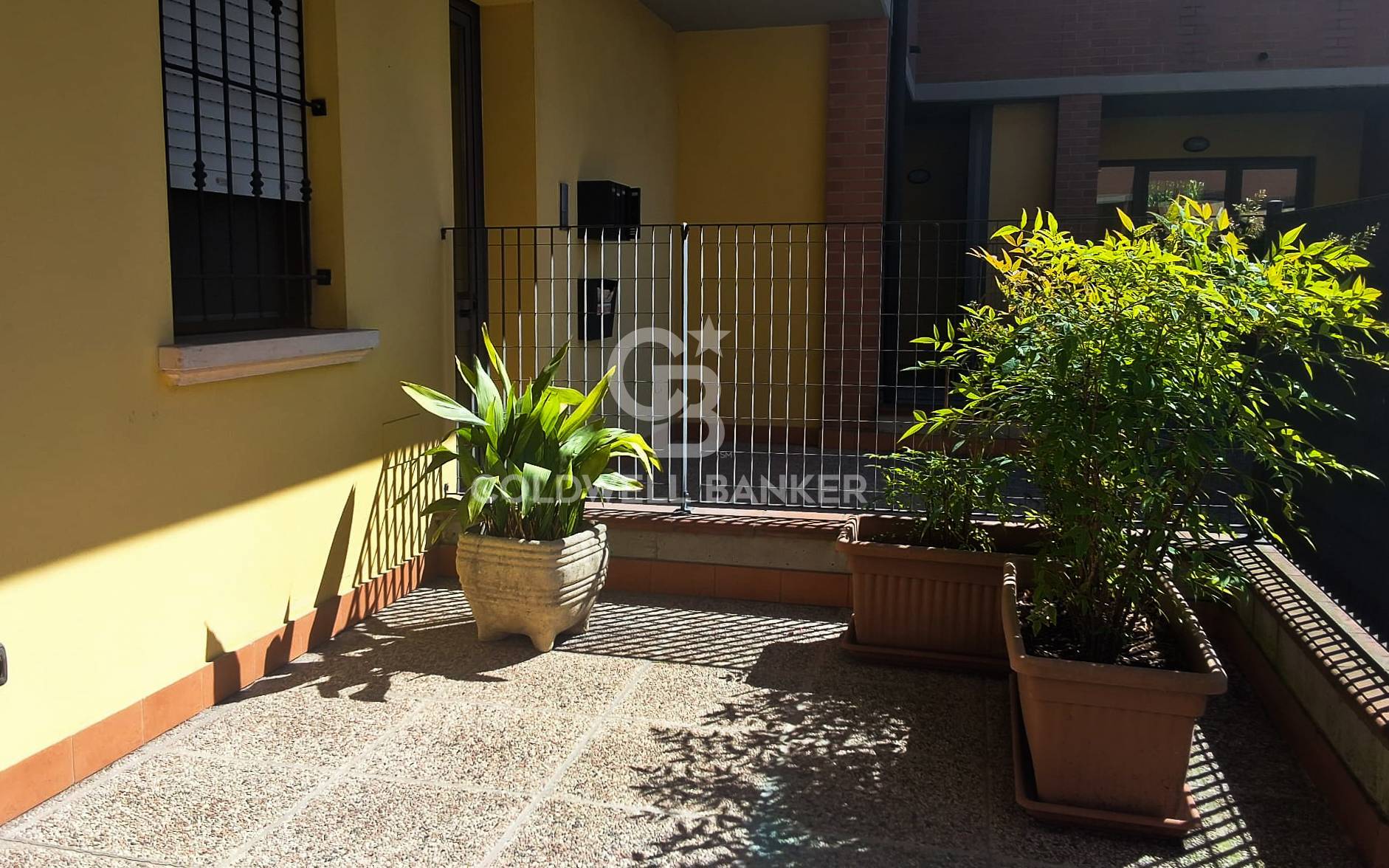 Appartamento indipendente in vendita a Carpi, Cortile
