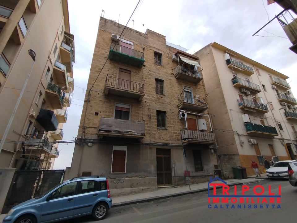 Quadrilocale in vendita a Caltanissetta