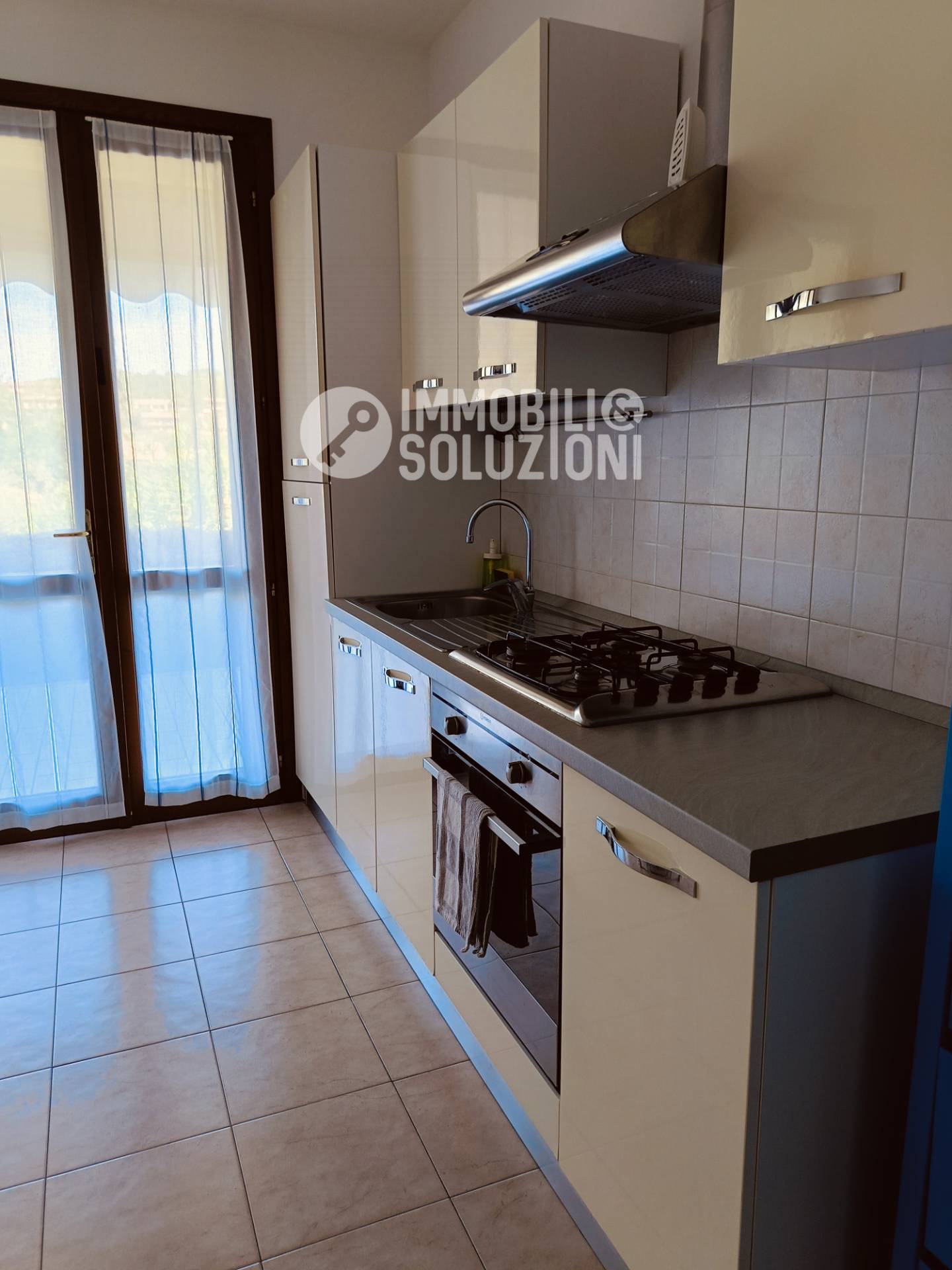 Appartamento in affitto a Padenghe sul Garda