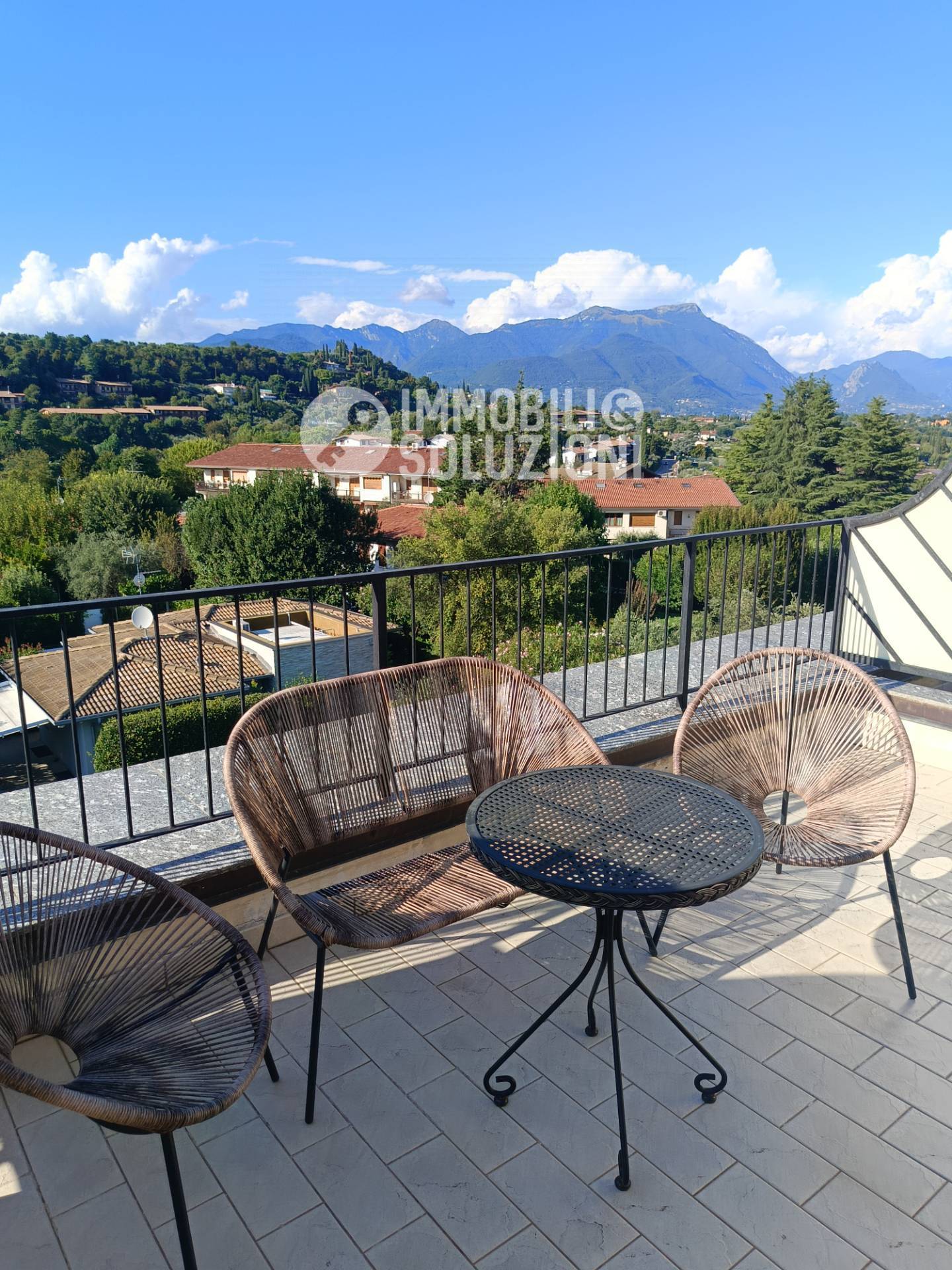 Appartamento in affitto a Padenghe sul Garda