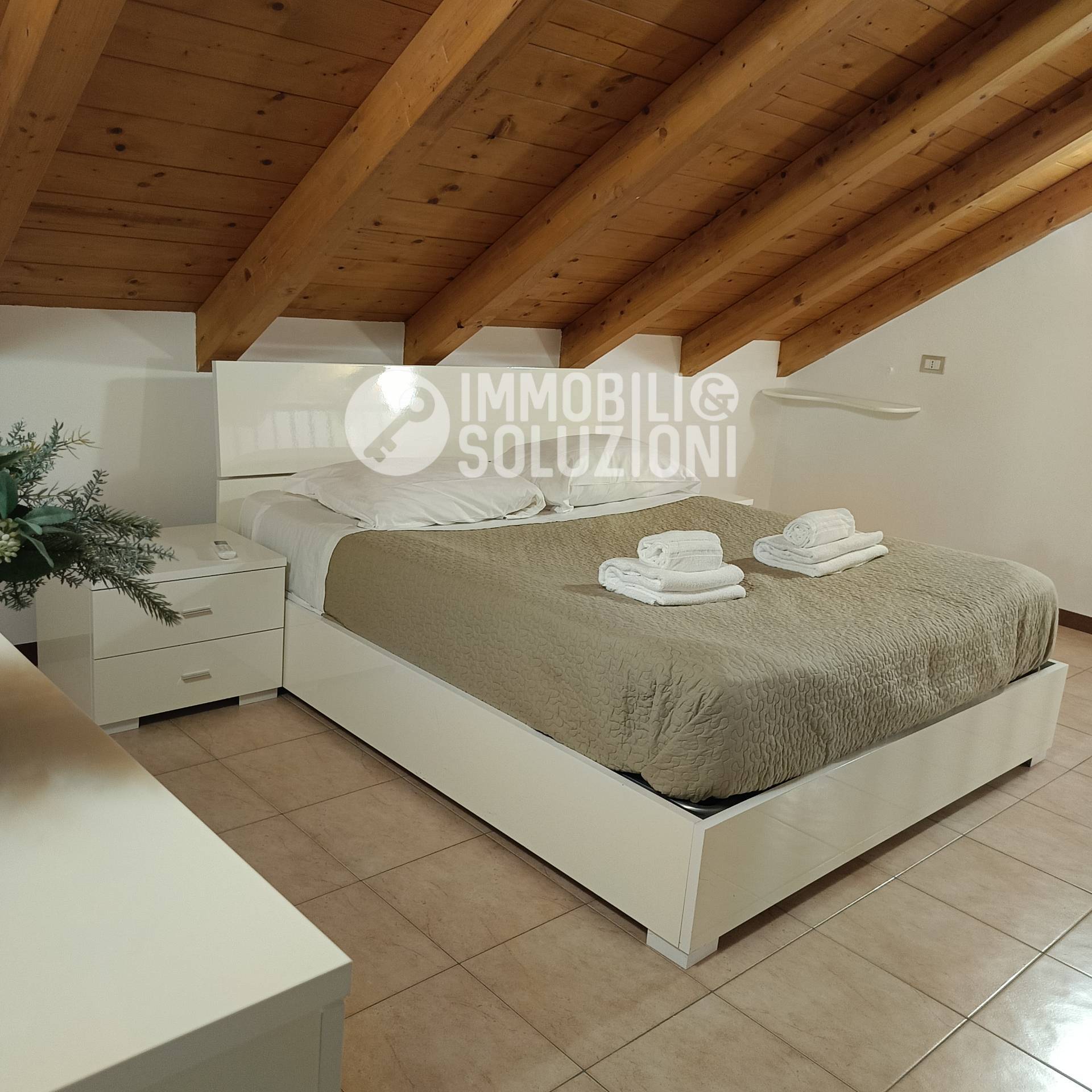 Appartamento in affitto a Padenghe sul Garda