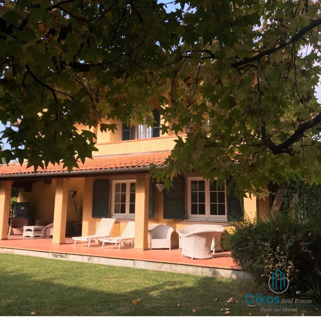 Villa in vendita a Forte dei Marmi