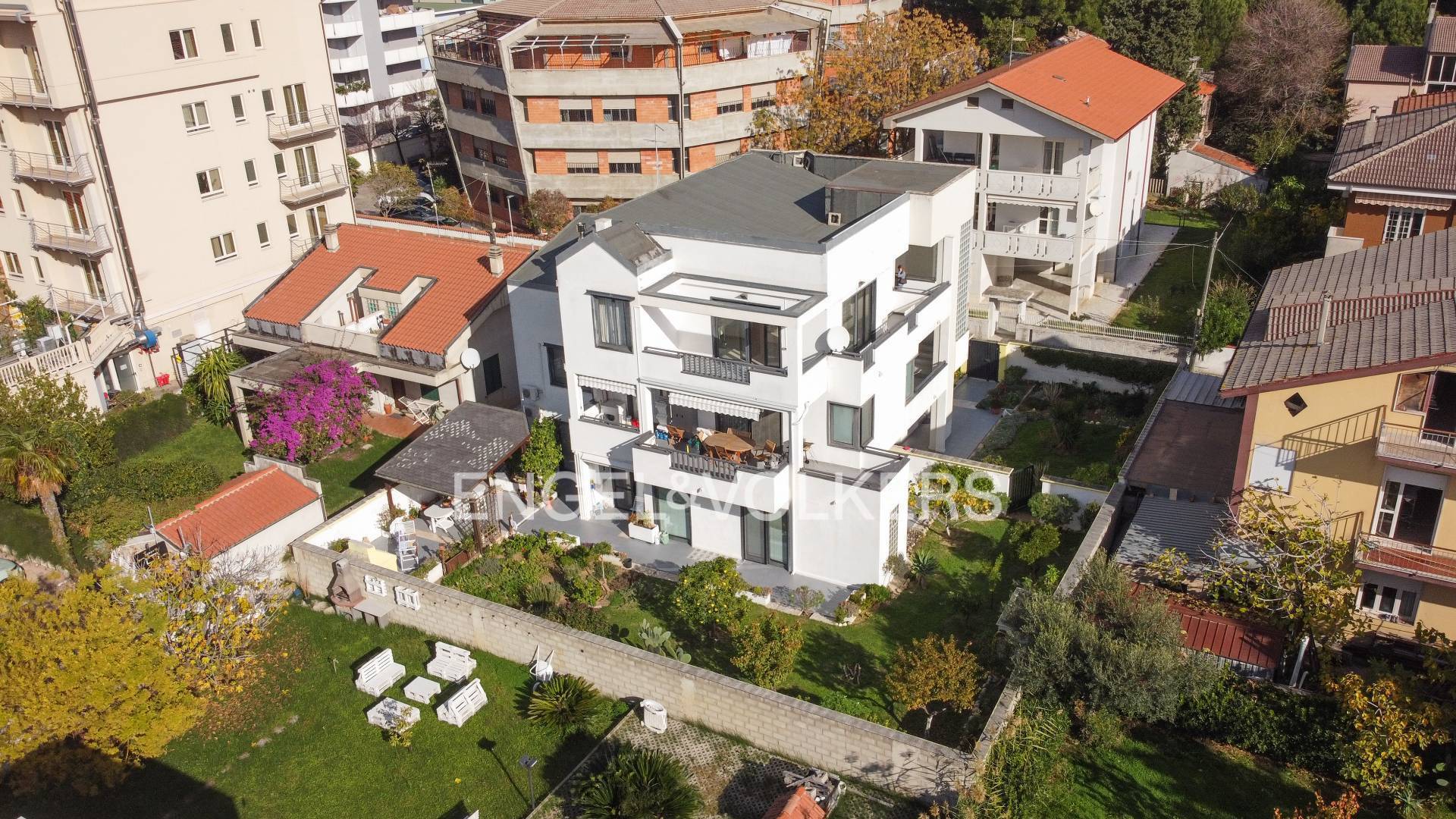 Stabile in vendita a Montesilvano