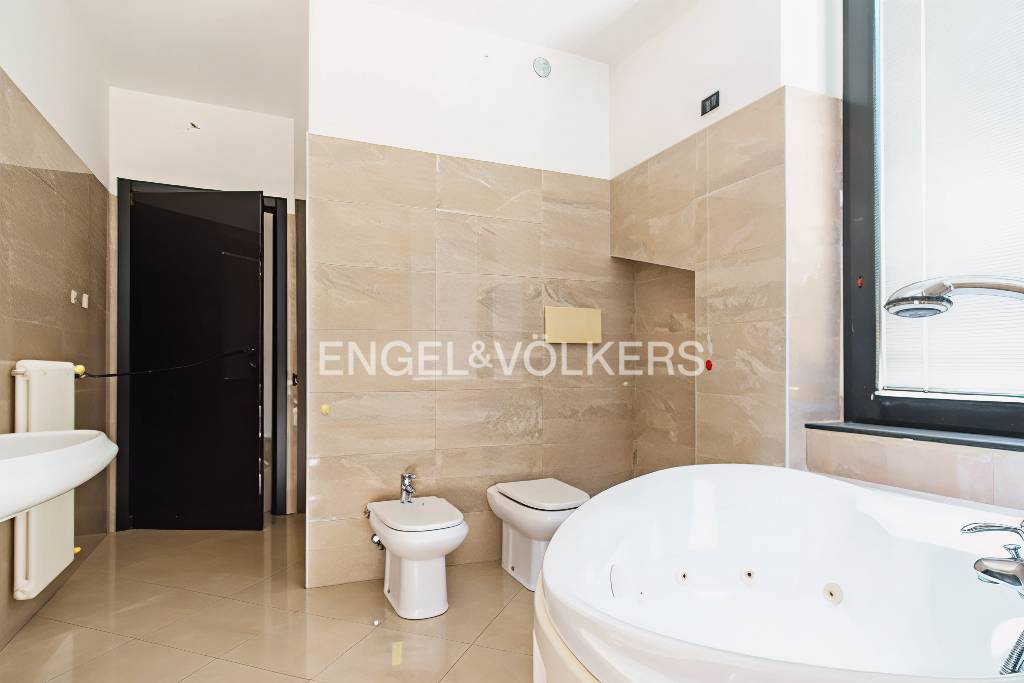 Stabile in vendita a Montesilvano