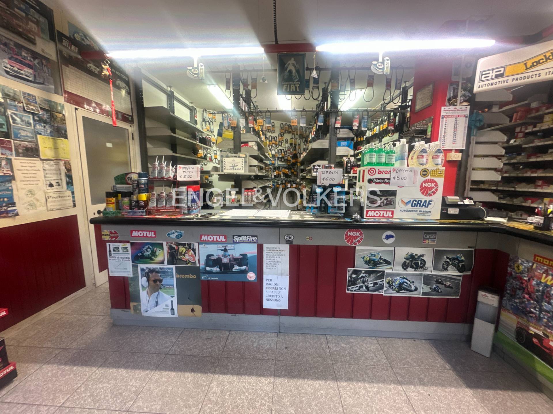 Locale commerciale in vendita a Penne