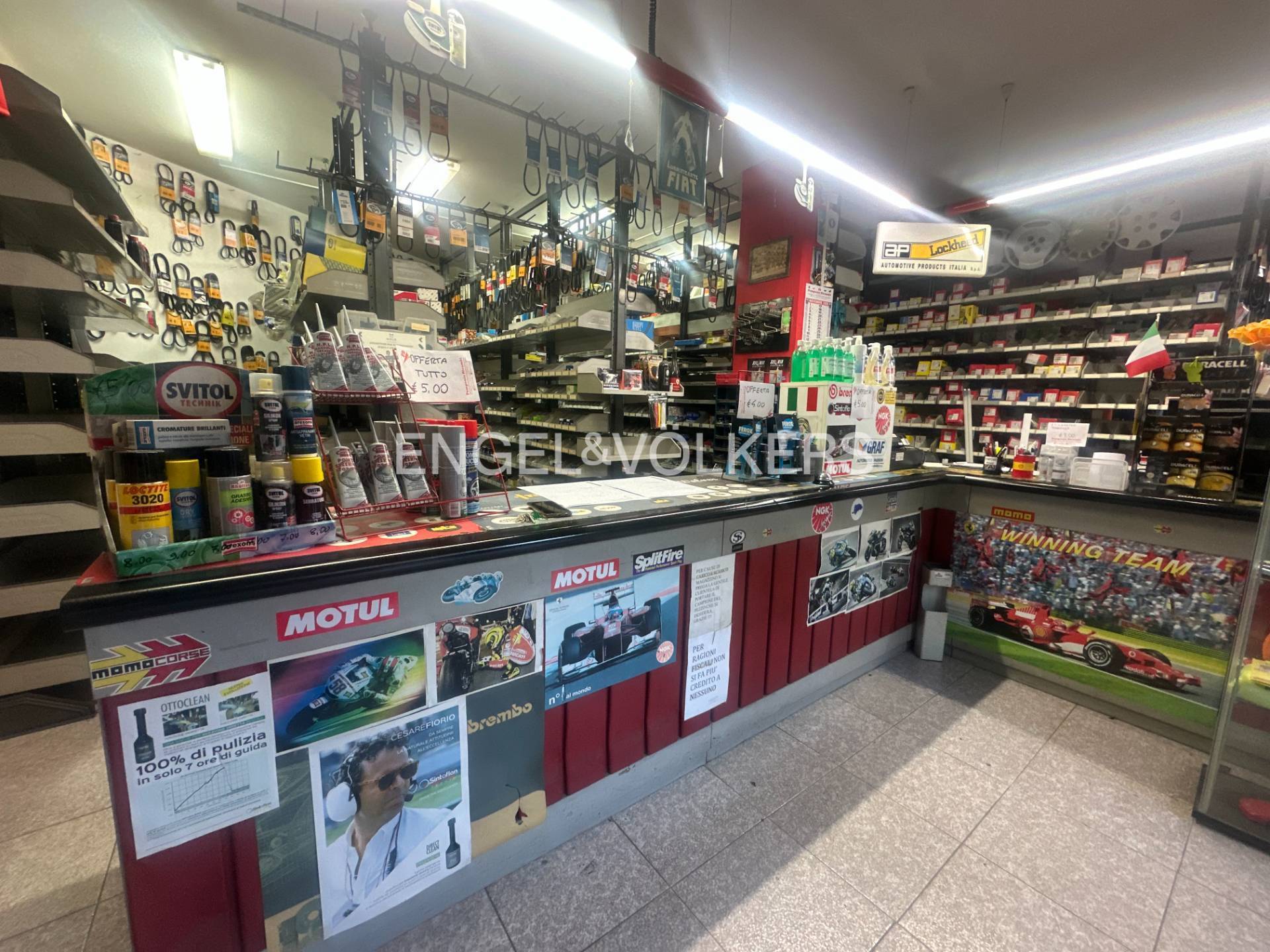 Locale commerciale in vendita a Penne