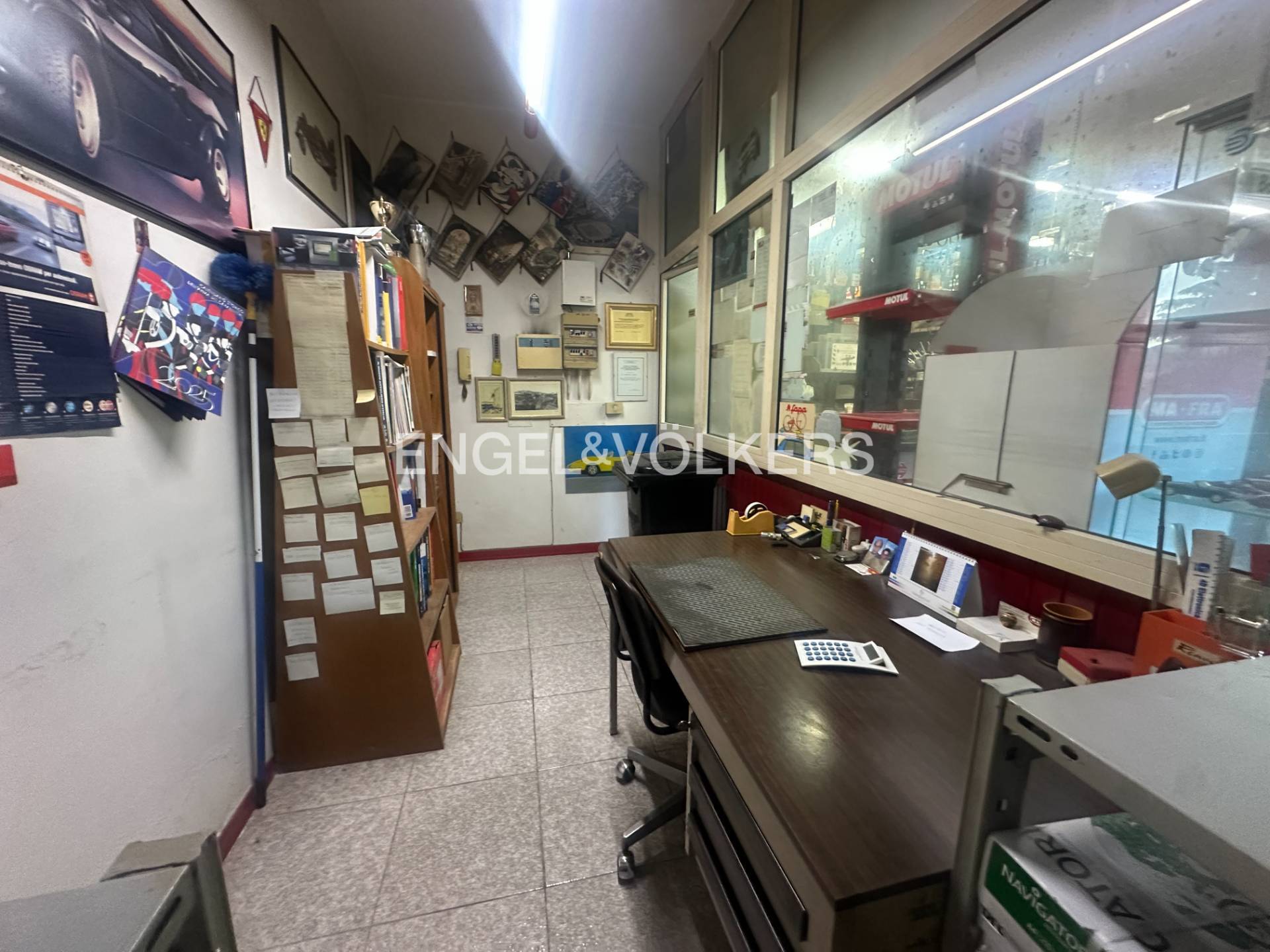 Locale commerciale in vendita a Penne