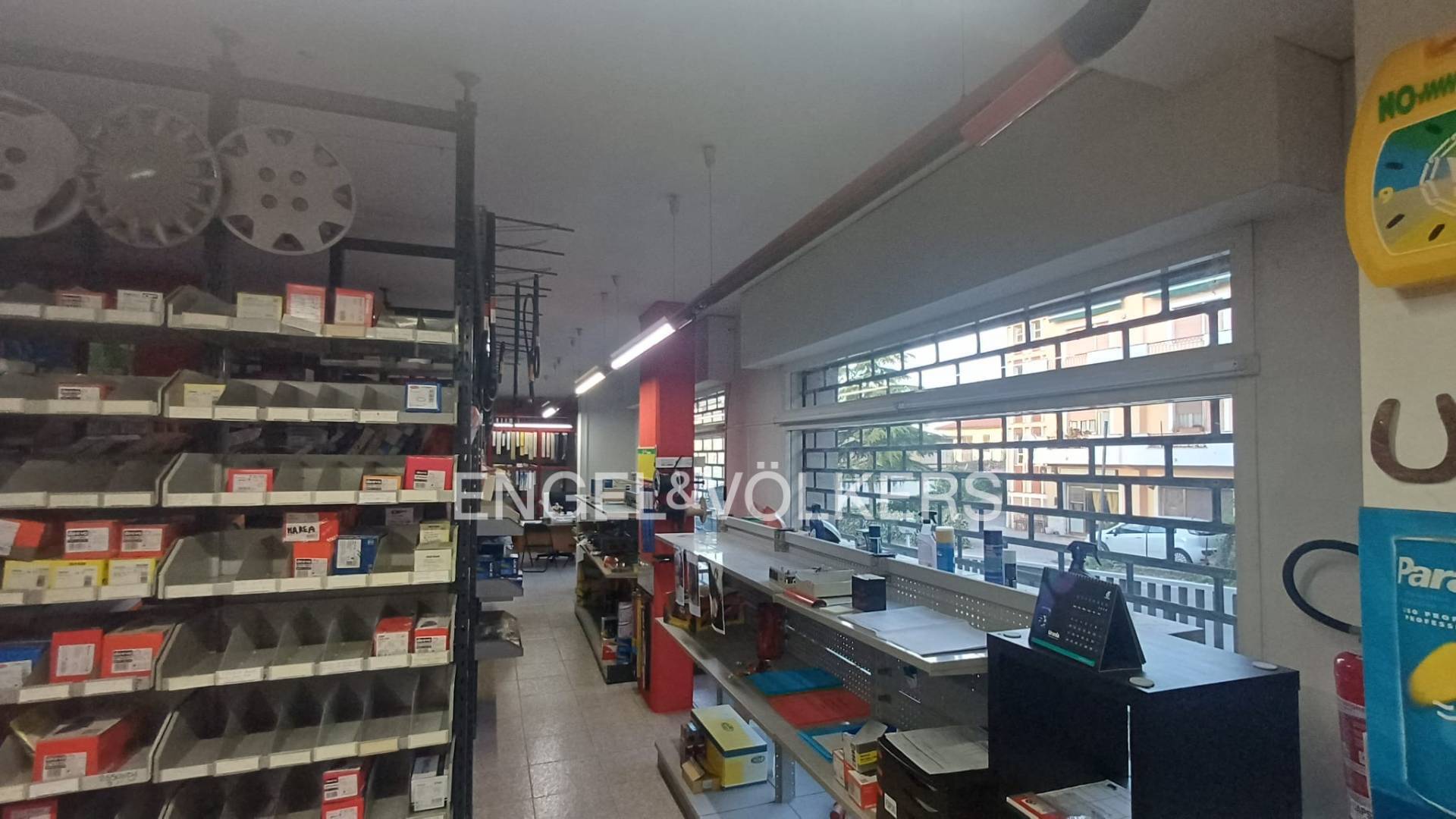 Locale commerciale in vendita a Penne