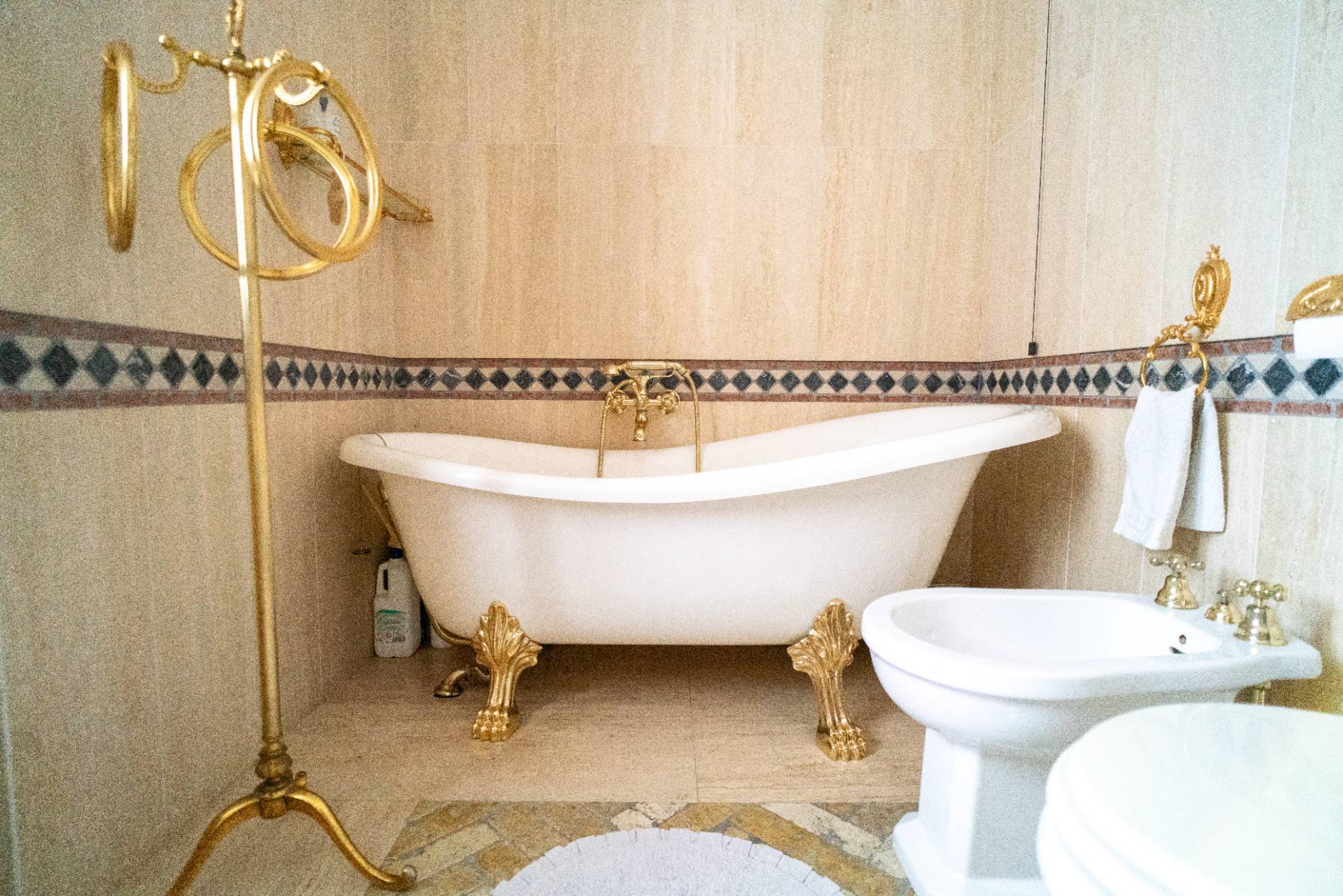 Casa singola in vendita a Castiglione a Casauria, San Clemente a Casauria