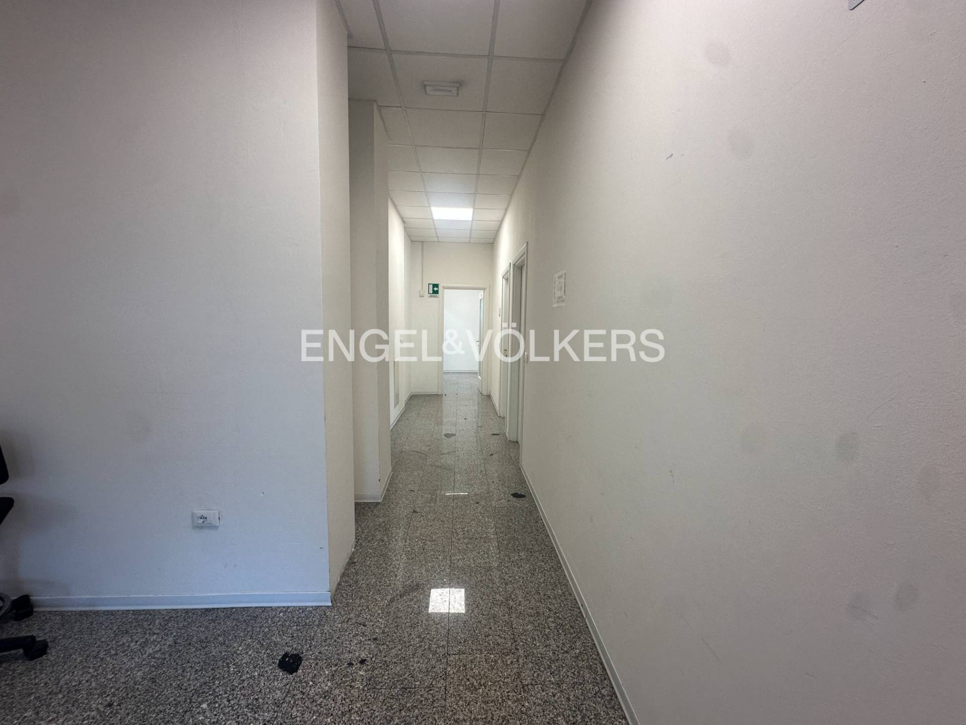 Studio/Ufficio in affitto a L'Aquila