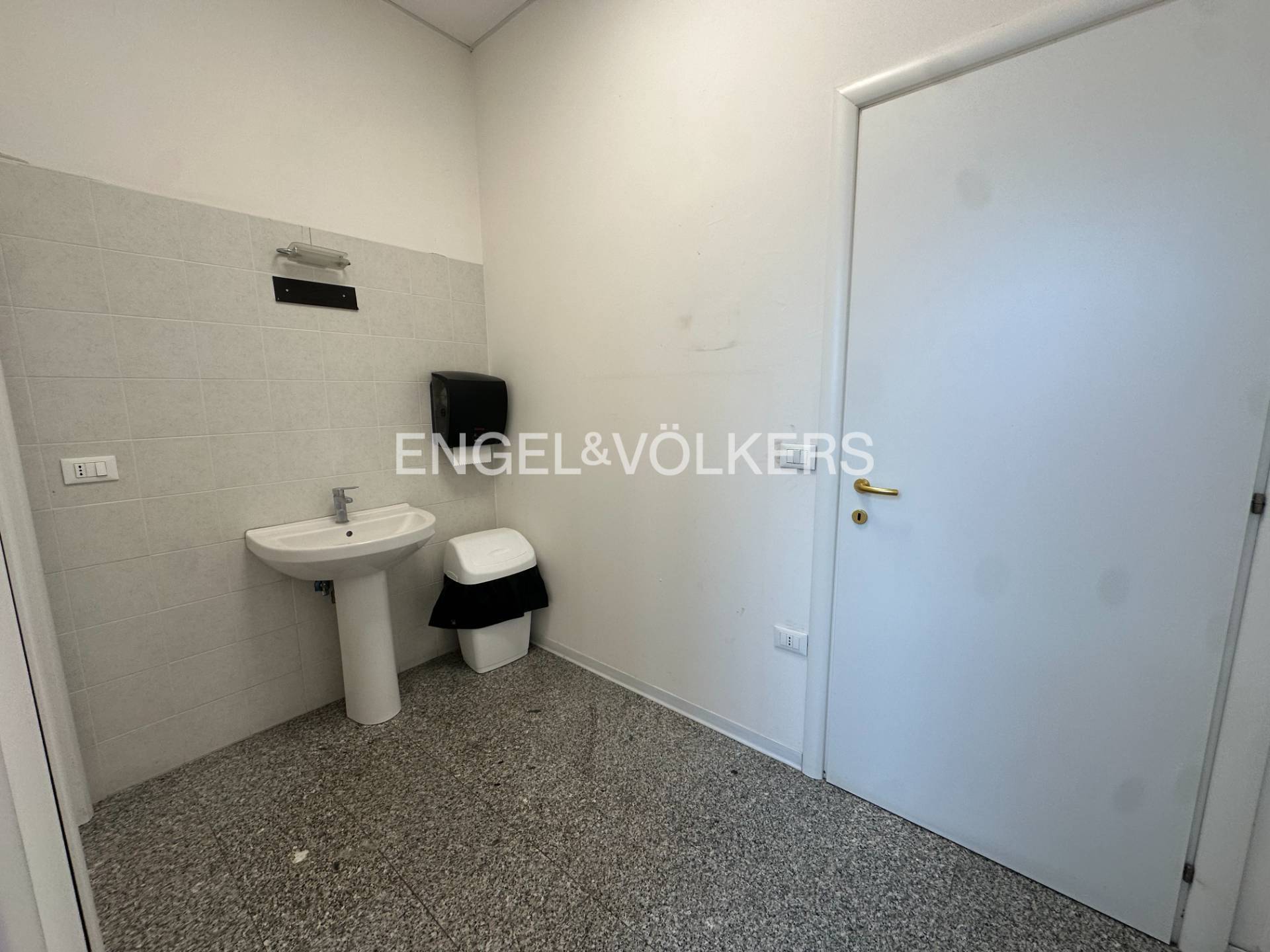 Studio/Ufficio in affitto a L'Aquila