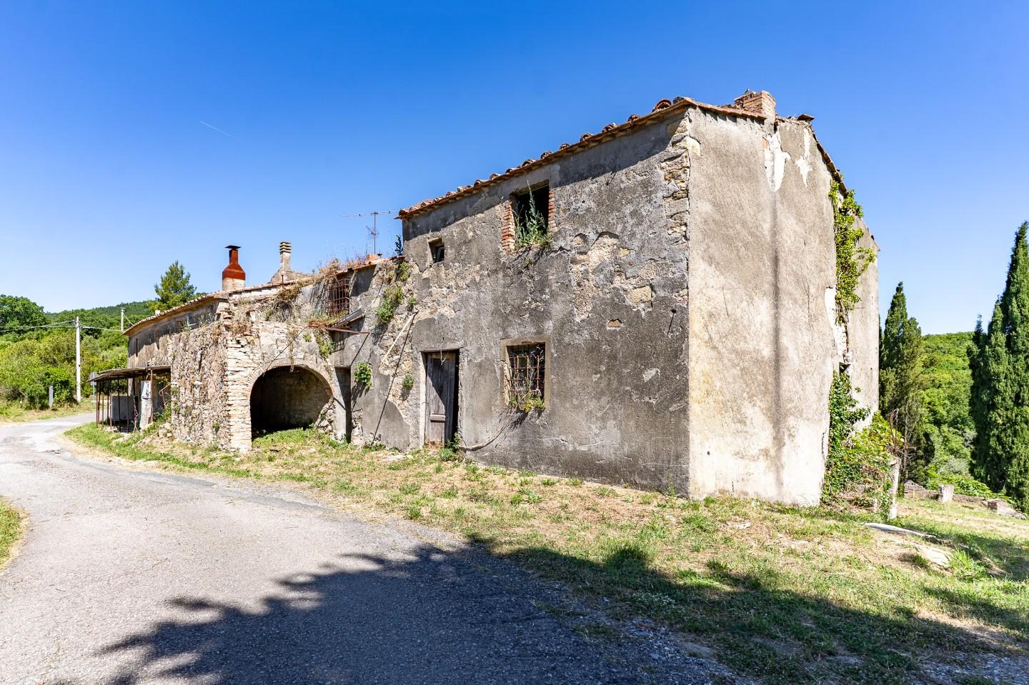 Rustico con giardino a Monteverdi Marittimo