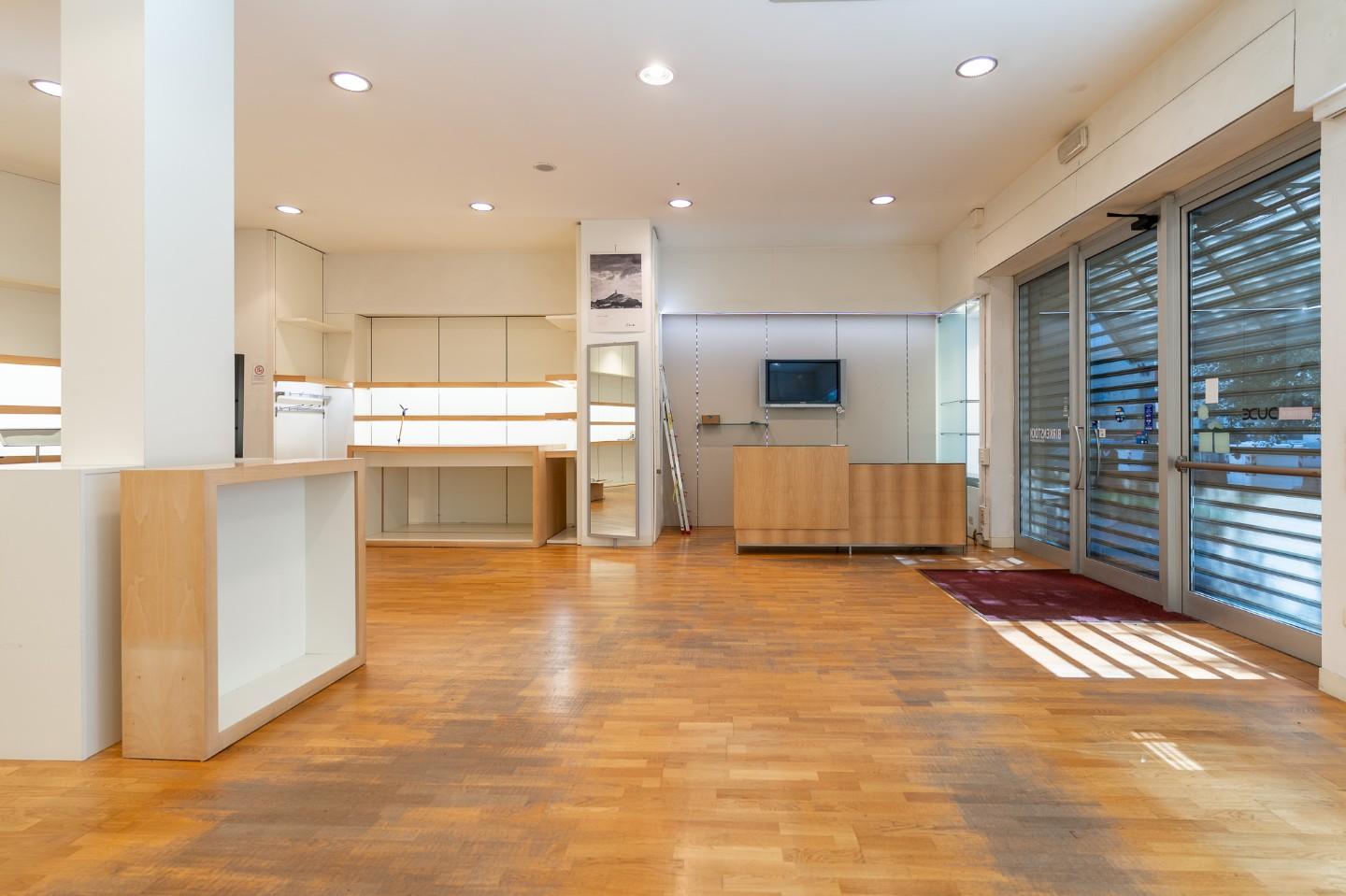 Locale commerciale nuova a Empoli