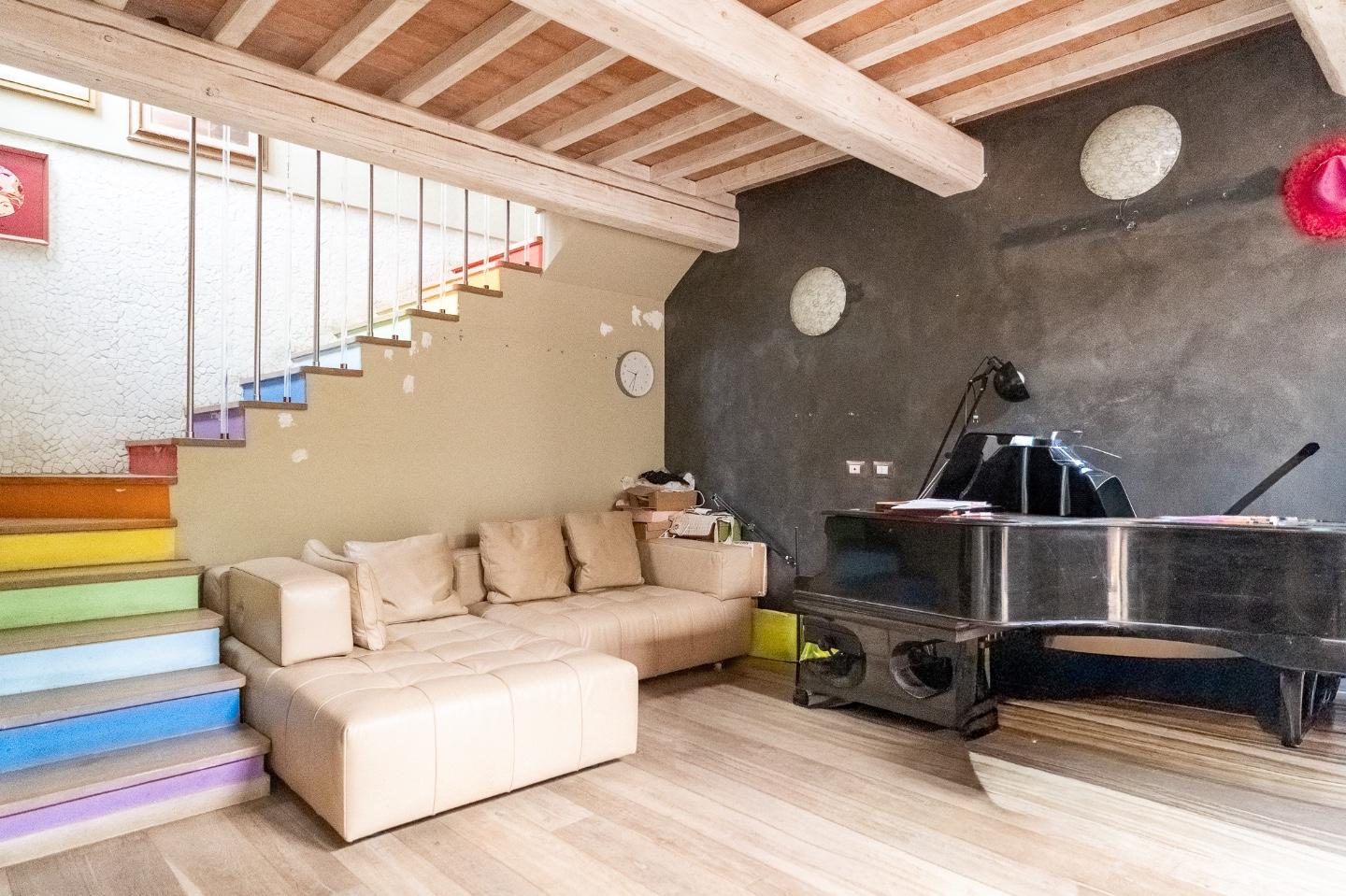 Casa indipendente con giardino a Vinci