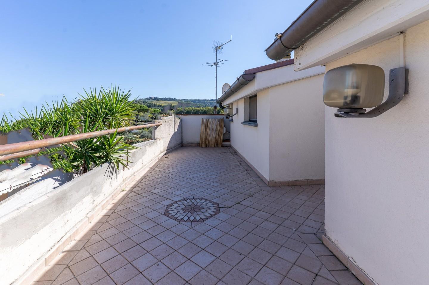 Trilocale con terrazzo, Empoli villanuova