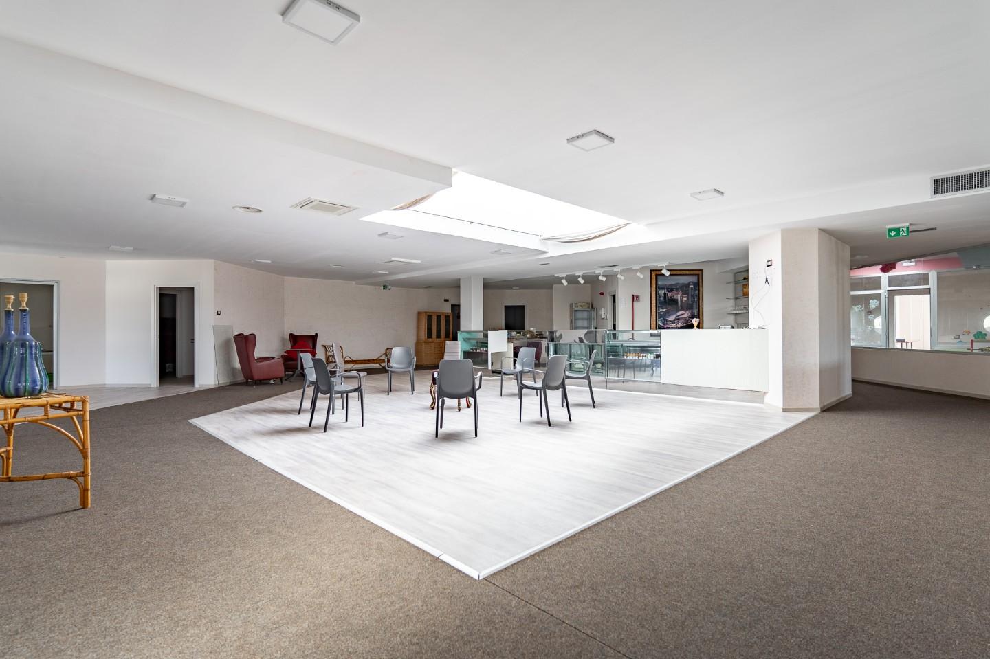 Capannone ristrutturata a Empoli