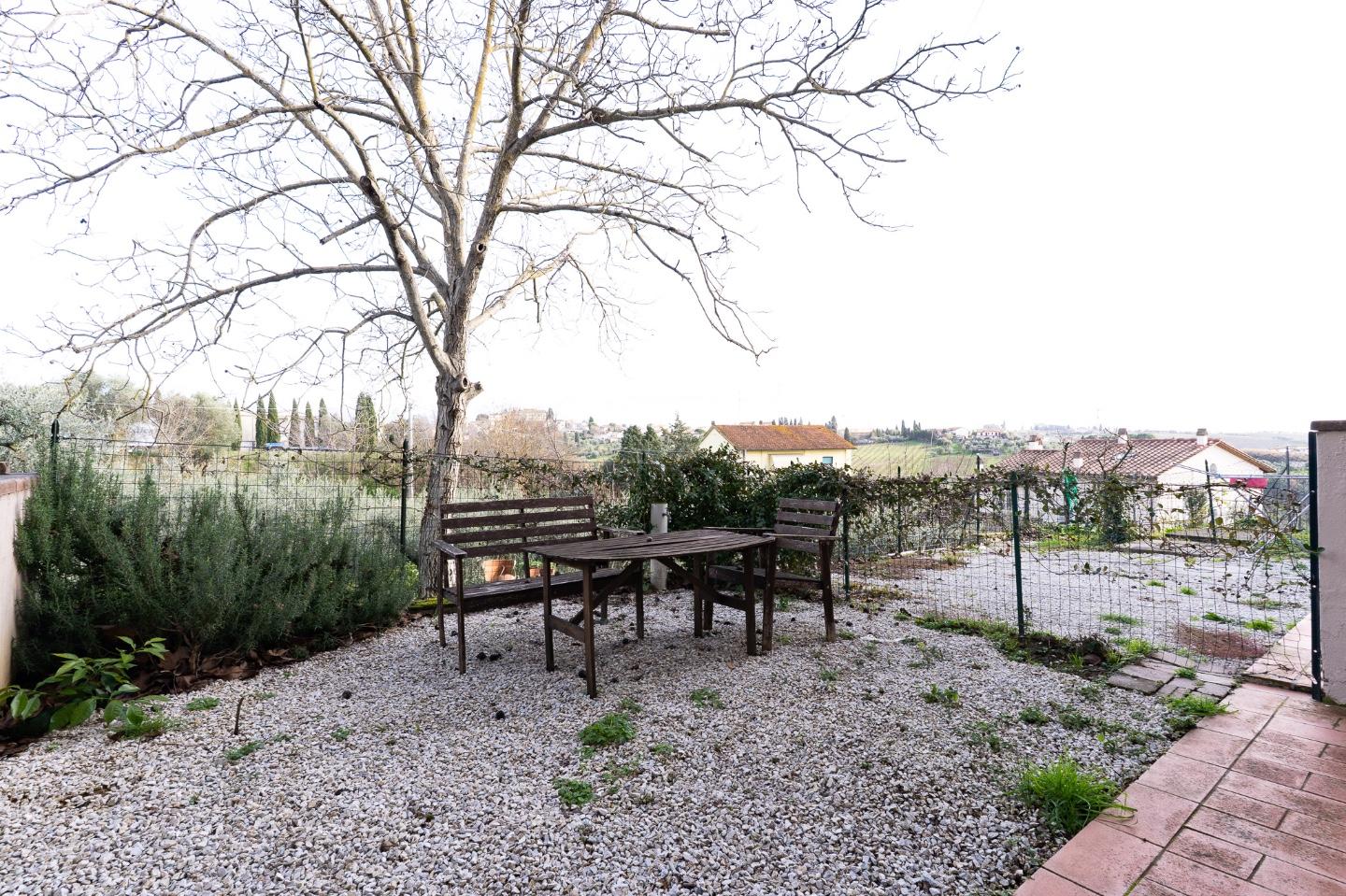 Bilocale con giardino a Cerreto Guidi