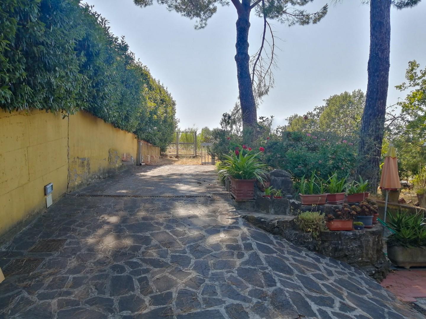 Villa con giardino a Lastra a Signa