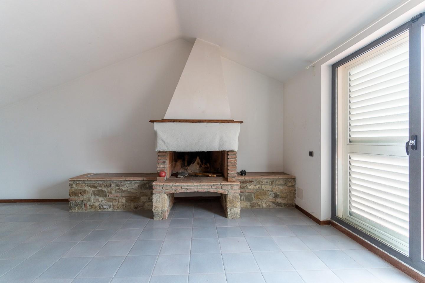 Casa indipendente con giardino, Empoli serravalle