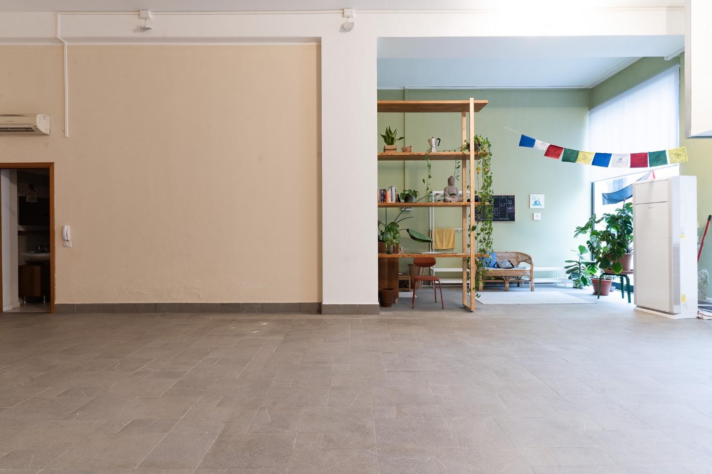 Locale commerciale in vendita a Fucecchio