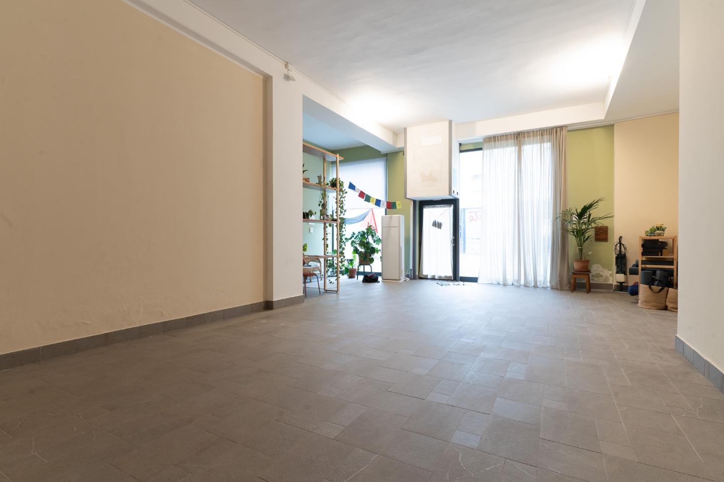 Locale commerciale in vendita a Fucecchio