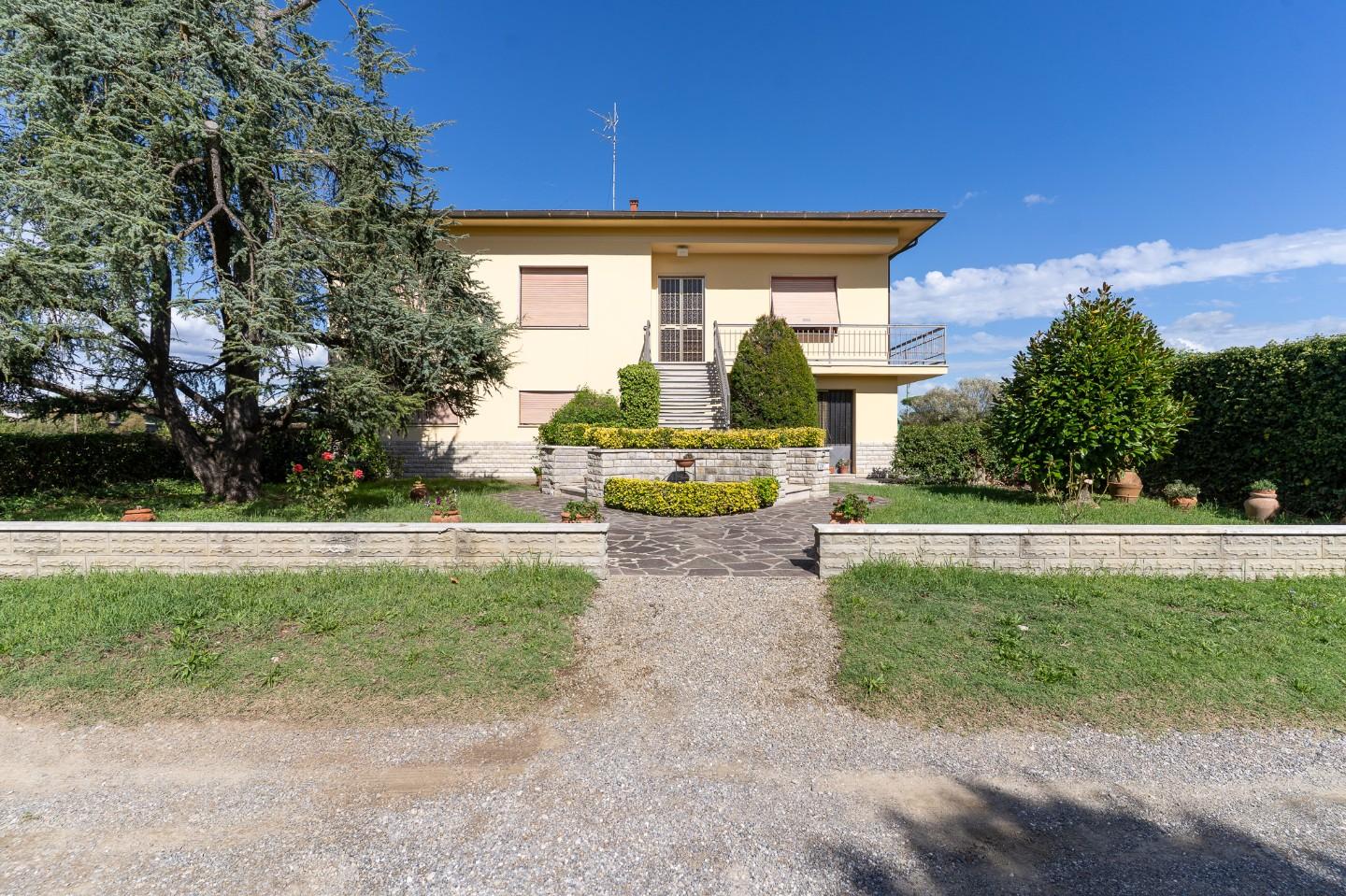 Villa con giardino, Empoli ponte a elsa