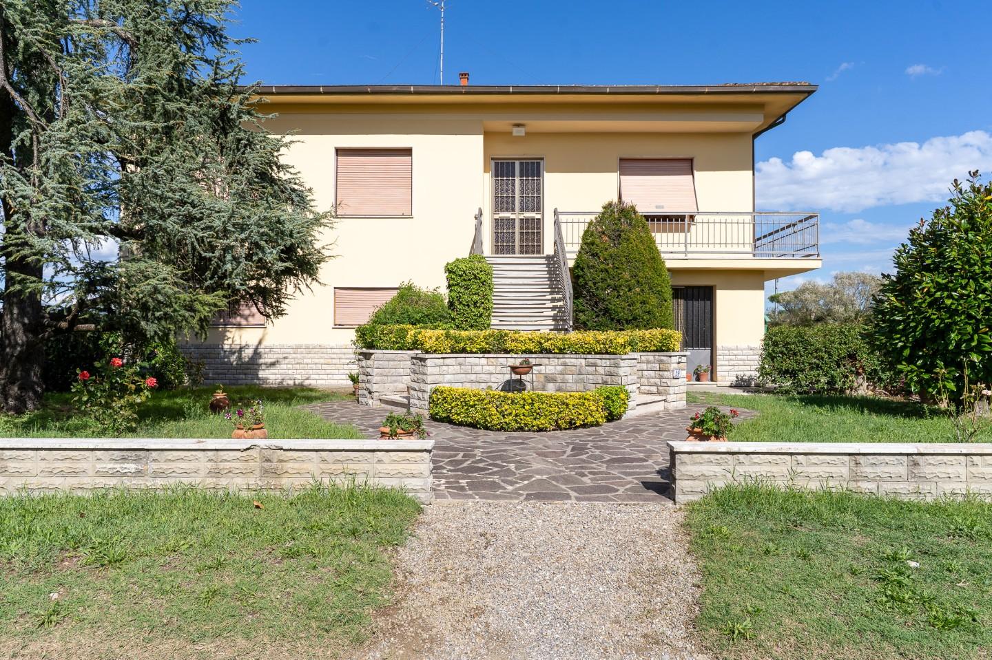 Villa con giardino, Empoli ponte a elsa