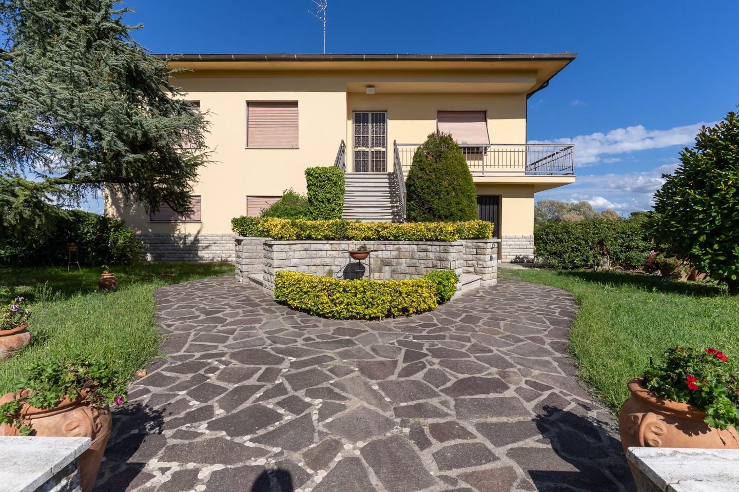 Villa con giardino, Empoli ponte a elsa