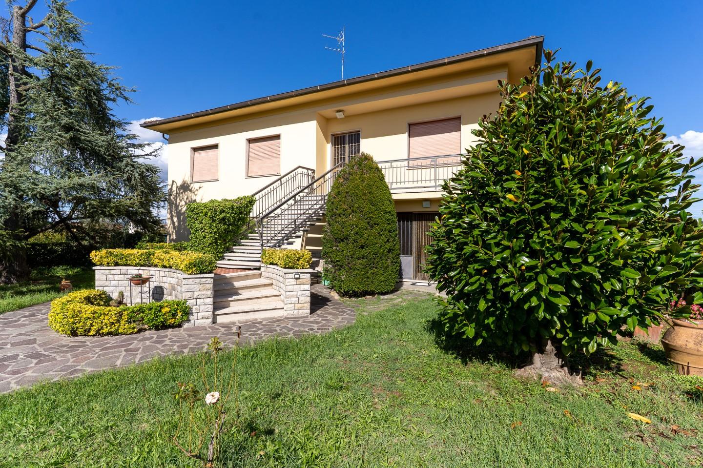 Villa con giardino, Empoli ponte a elsa