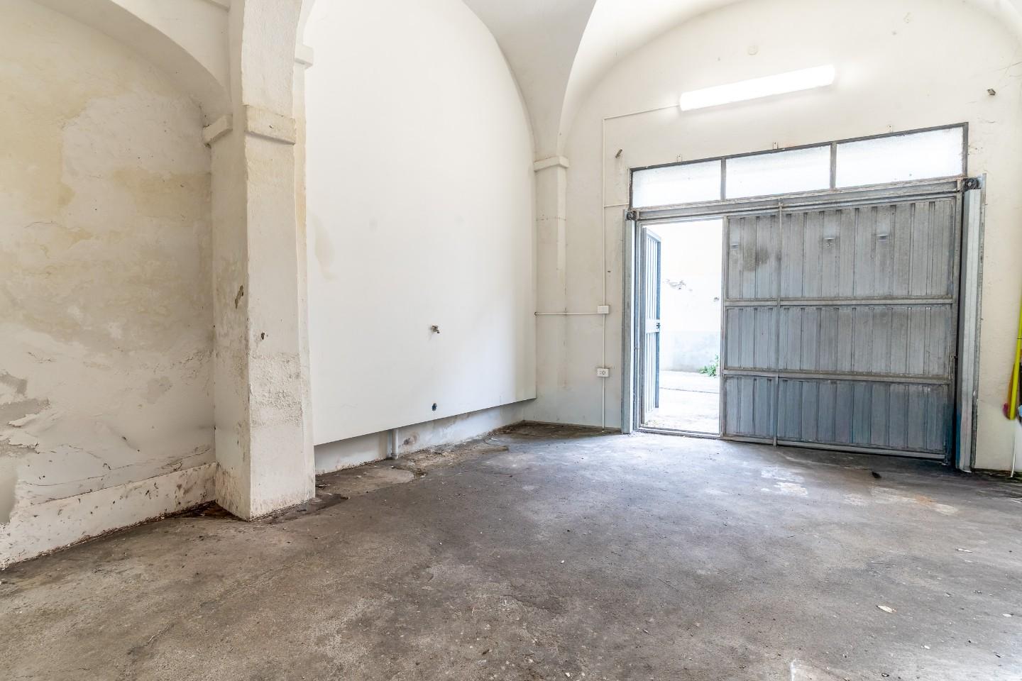 Box/Garage 26mq in vendita, Empoli pontorme