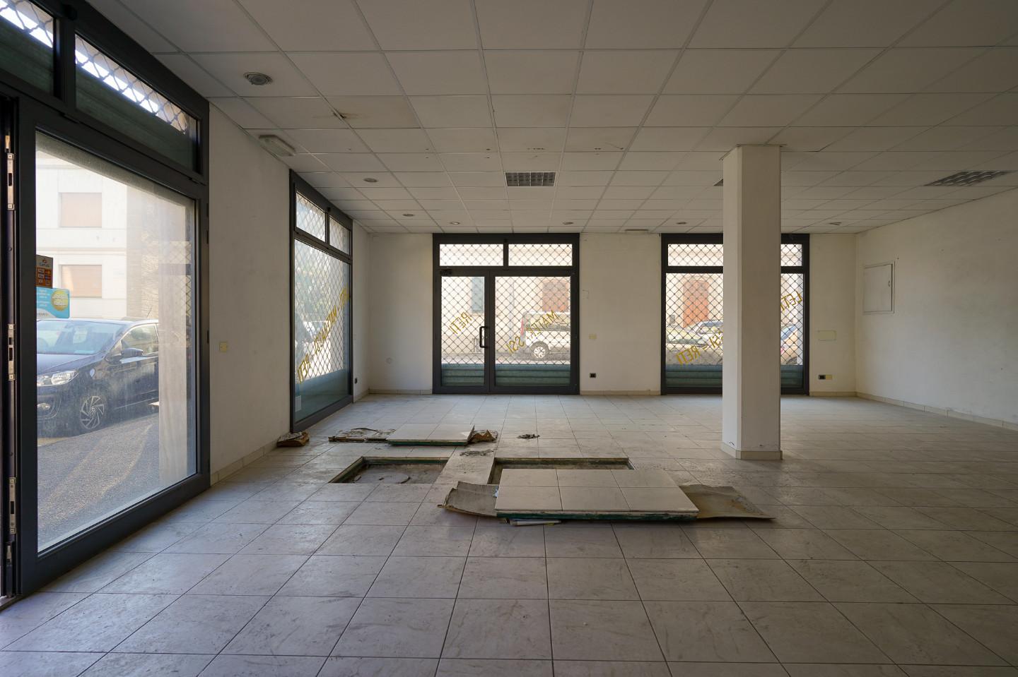 Locale commerciale nuova a Empoli