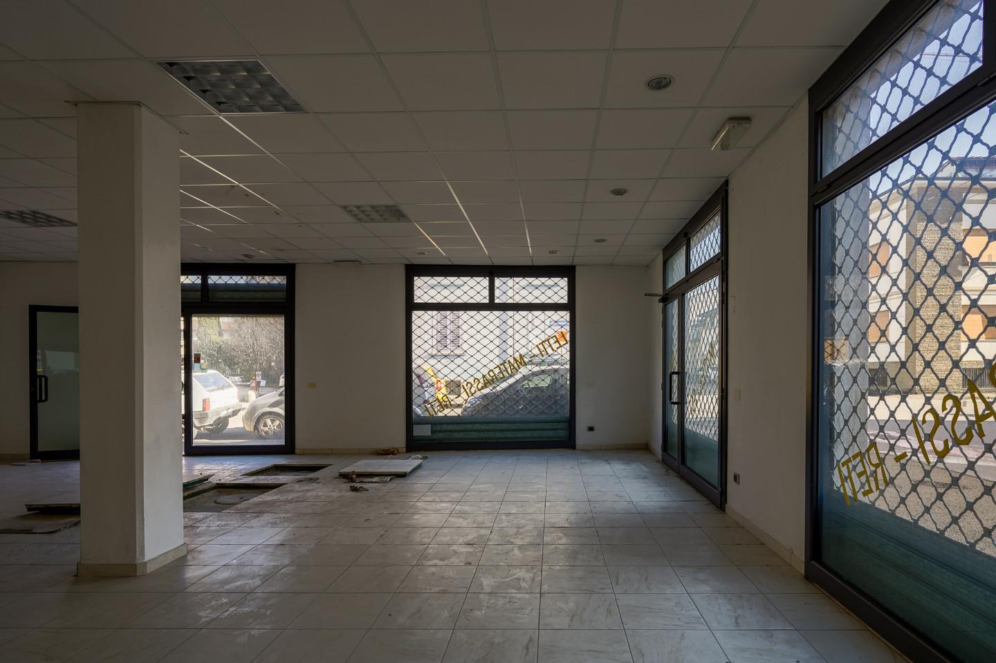 Locale commerciale nuova a Empoli