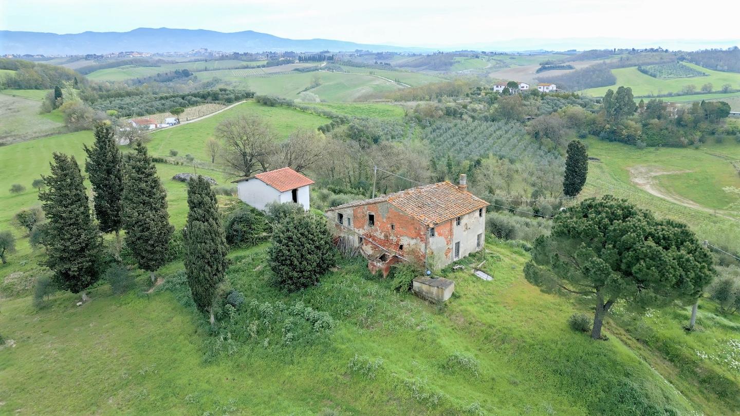Rustico con giardino a Fucecchio