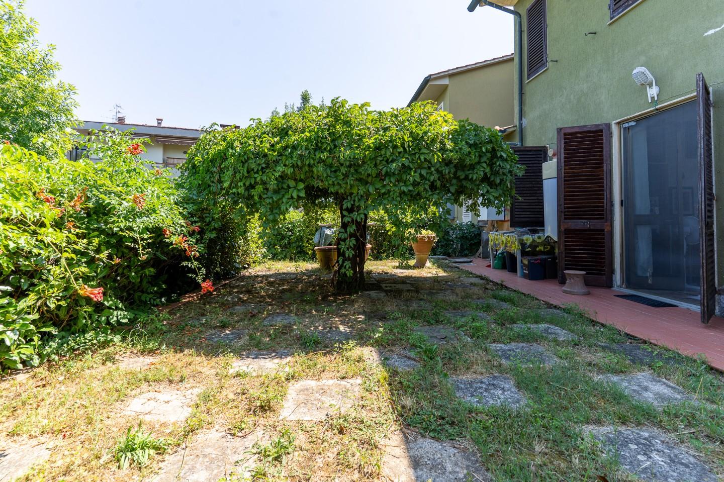 Villa con giardino a Lastra a Signa