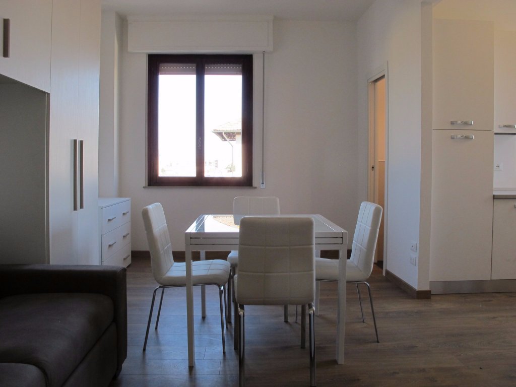Monolocale arredato in affitto a Empoli