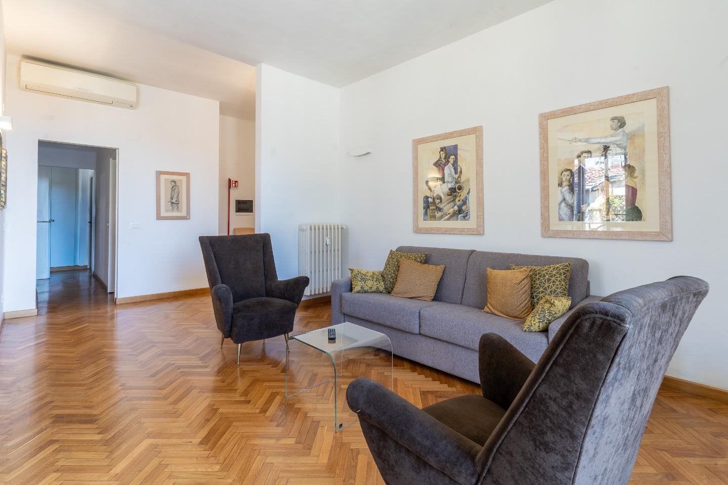 Quadrilocale arredato in affitto, Firenze centro storico