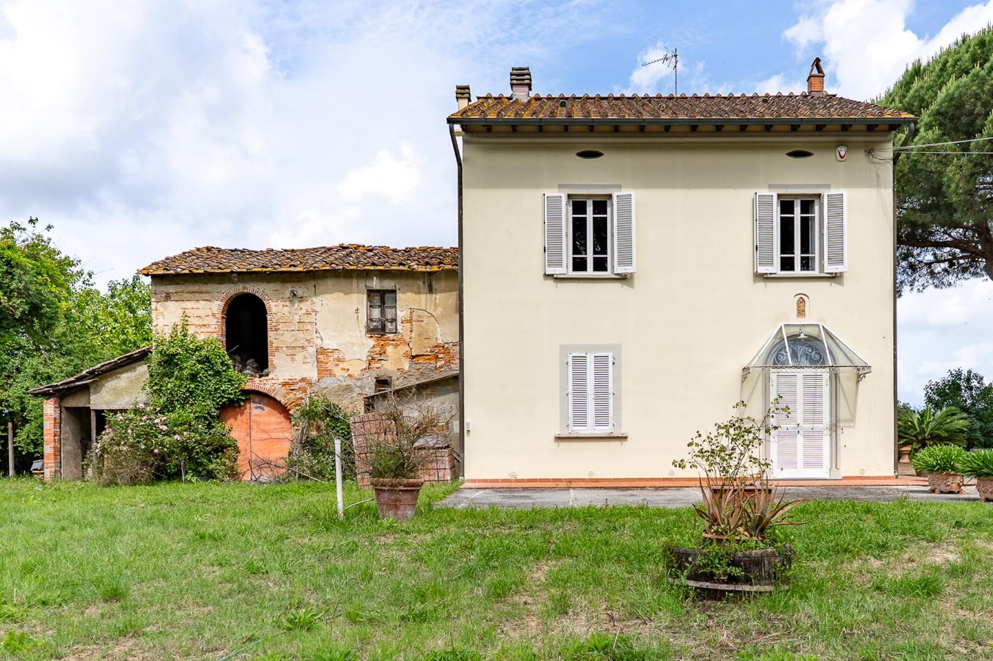 Villa con giardino, Fucecchio pinete