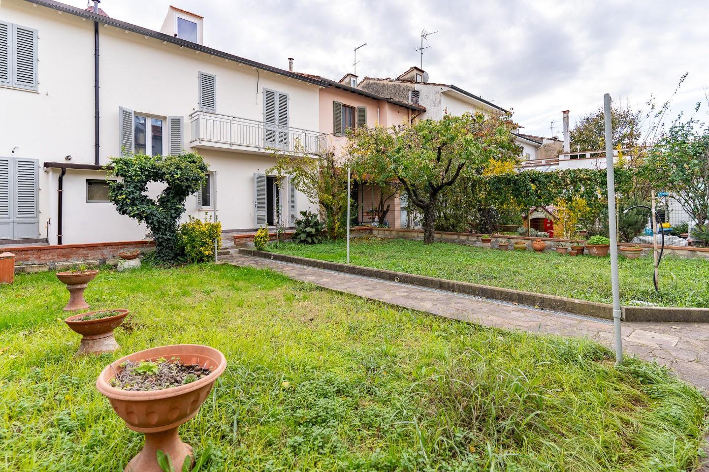 Villa con giardino, Empoli ponzano