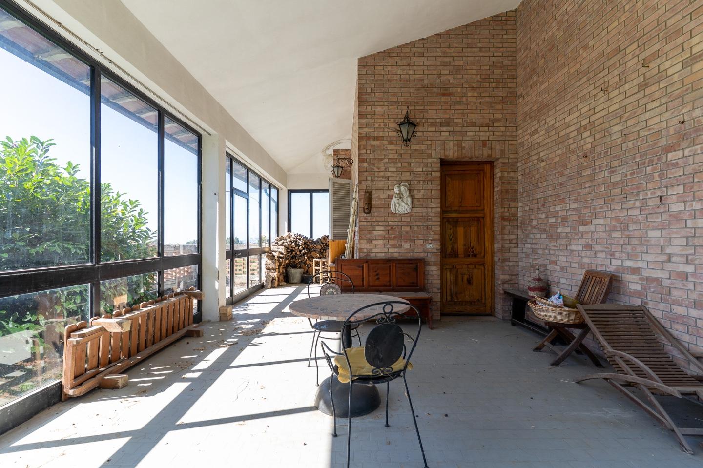 Villa con giardino a Montaione