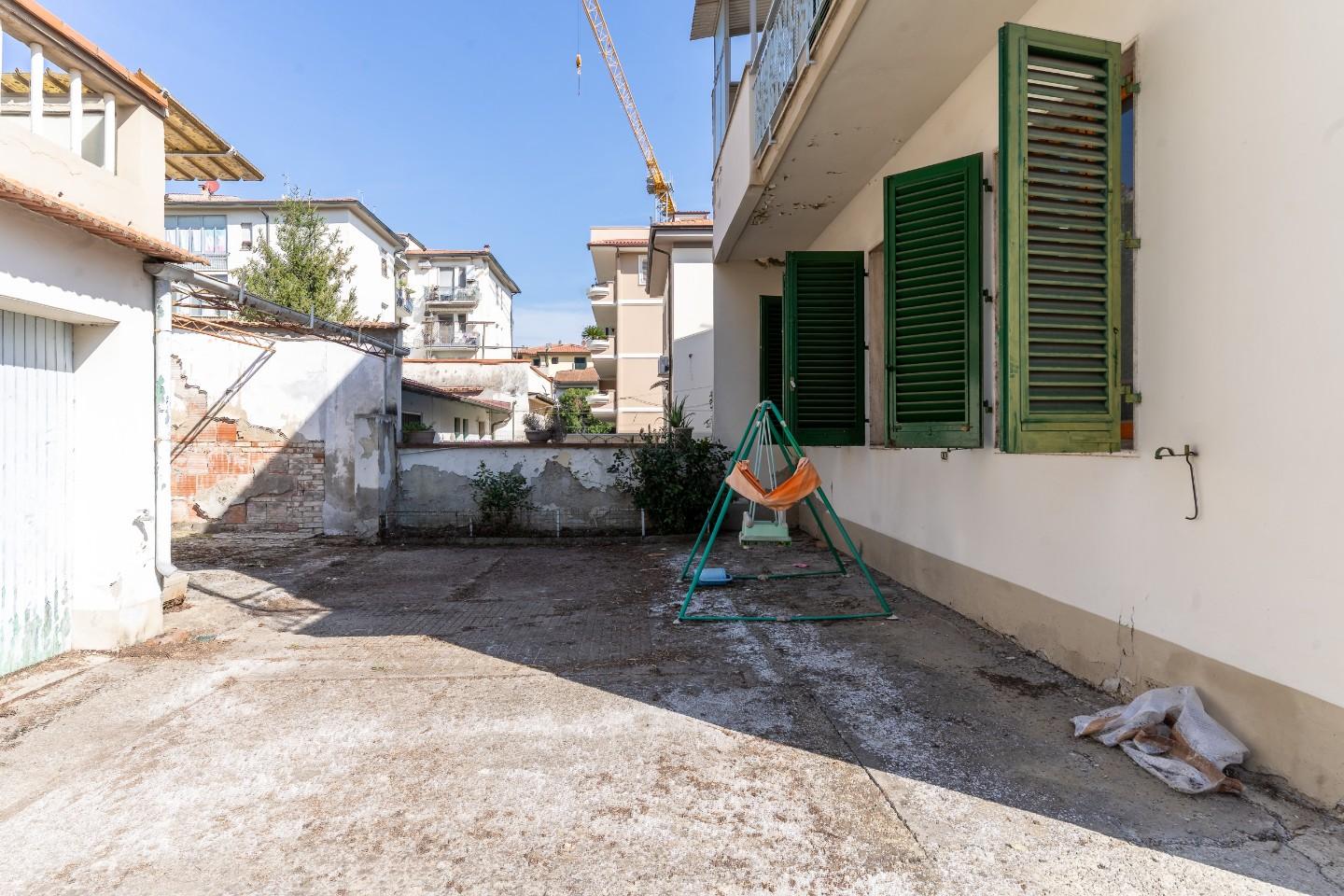 Casa indipendente con giardino a Empoli