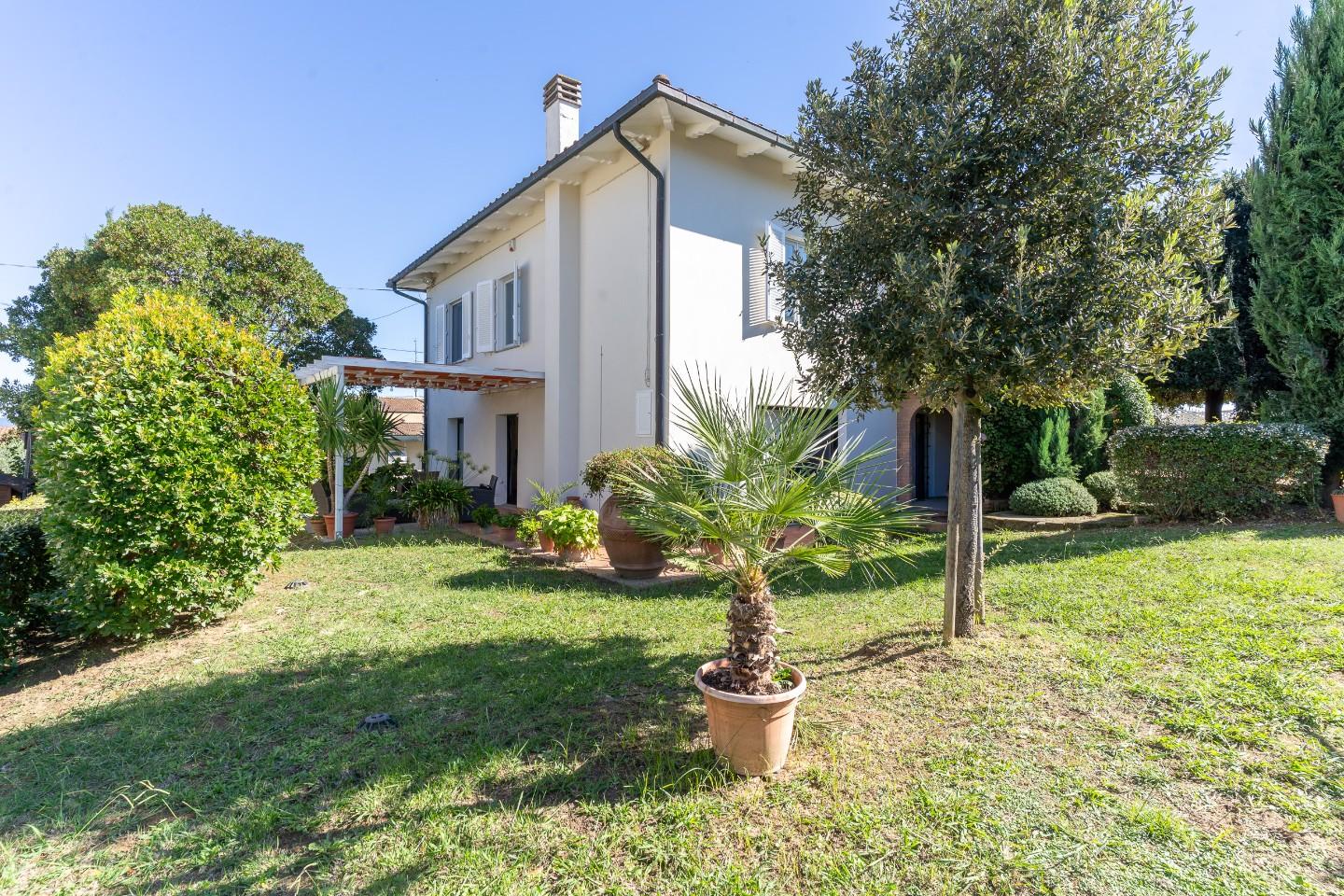 Villa con giardino a Empoli