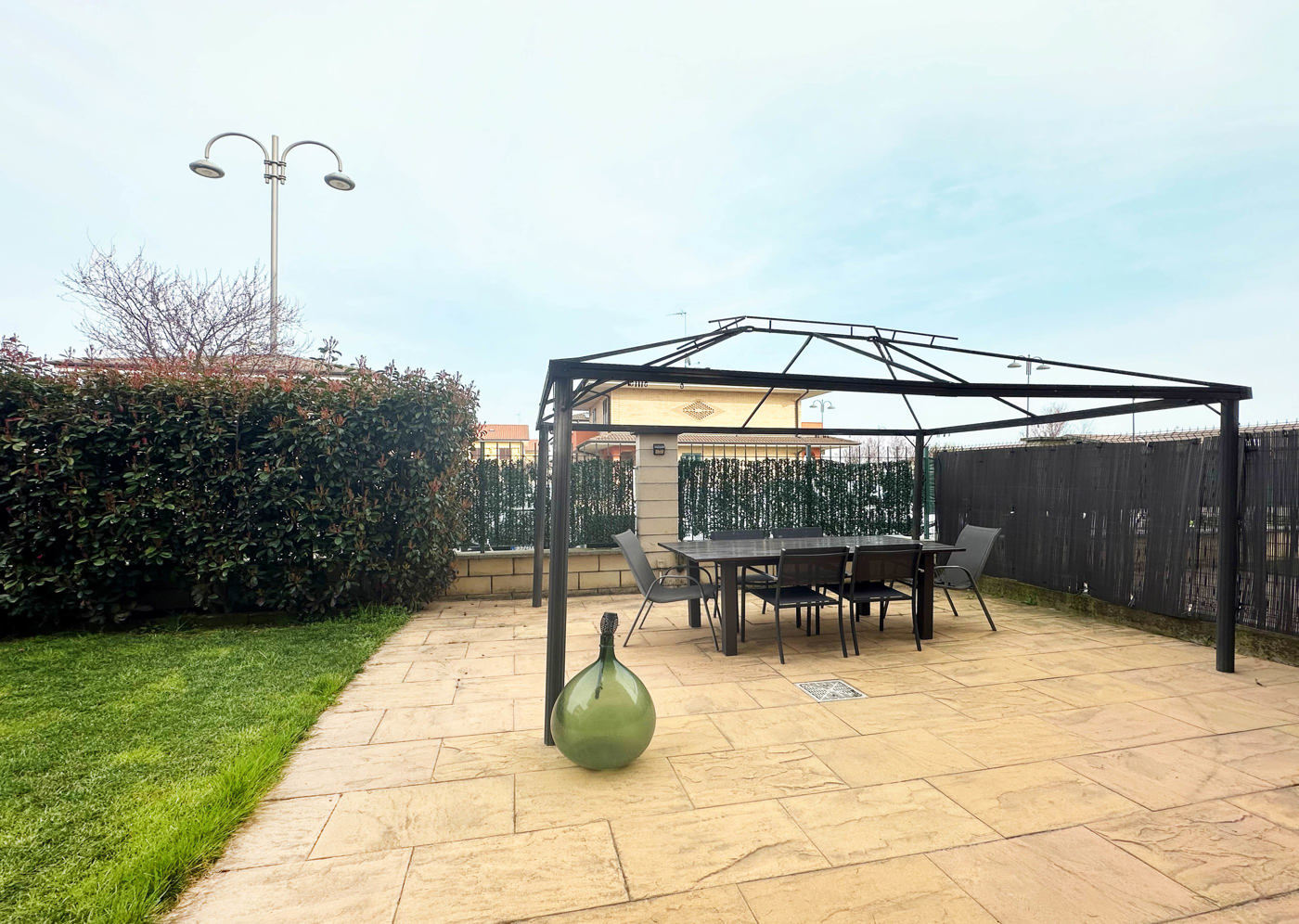 Trilocale con giardino a Giussago