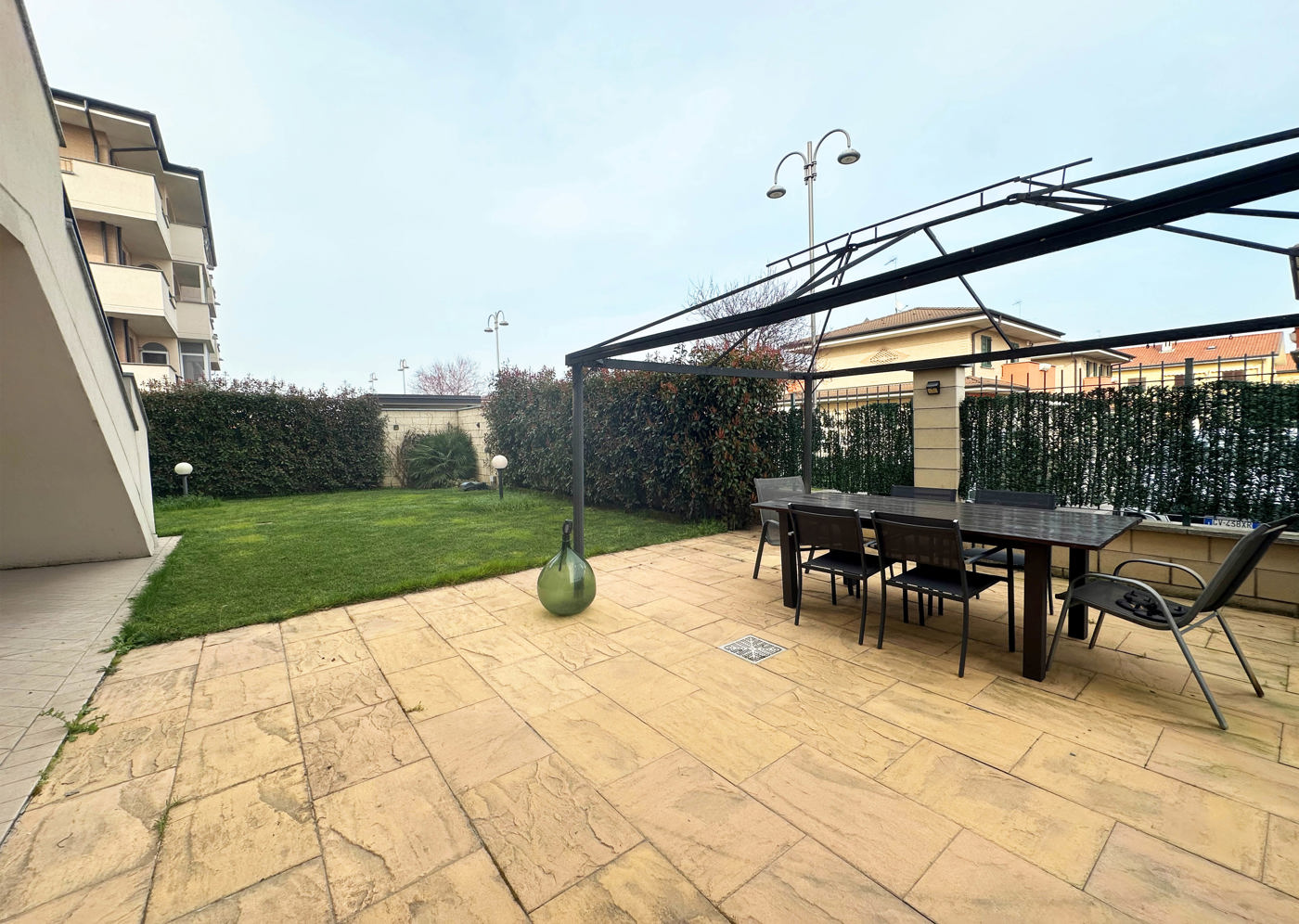 Trilocale con giardino a Giussago