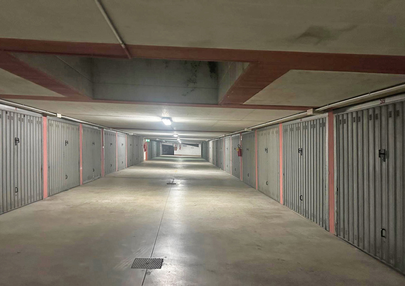 Box/Garage 16mq in vendita a Cesano Boscone