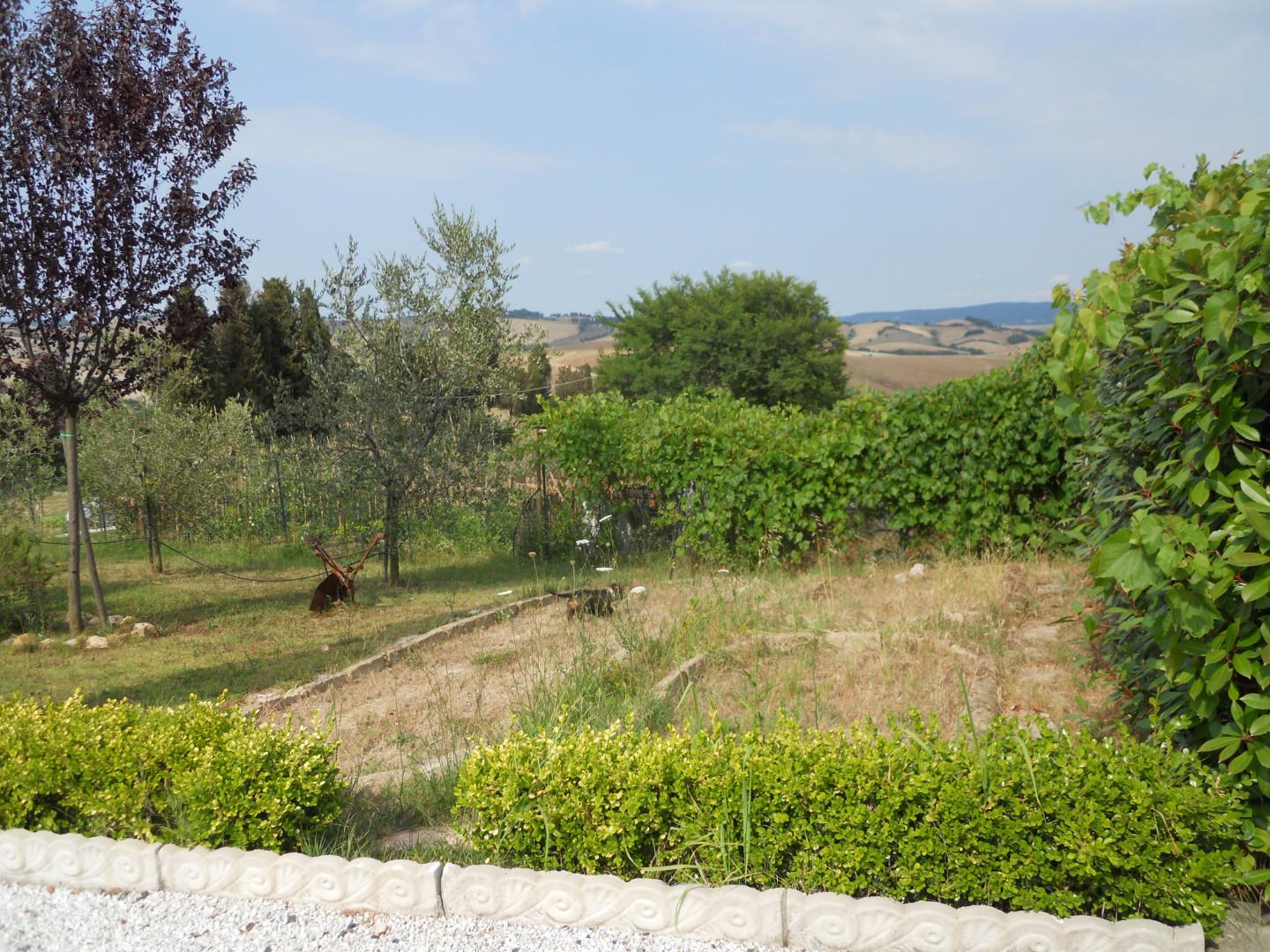 Villa con giardino, Rosignano Marittimo gabbro
