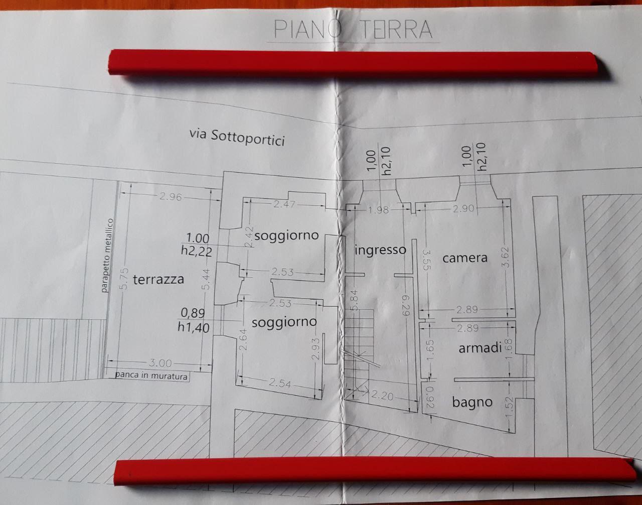 Casa indipendente da ristrutturare a Castelnuovo Magra