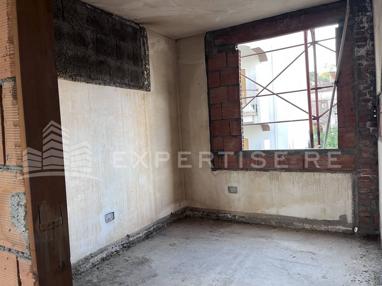 Intero stabile residenziale in vendita a Santa Teresa di Riva