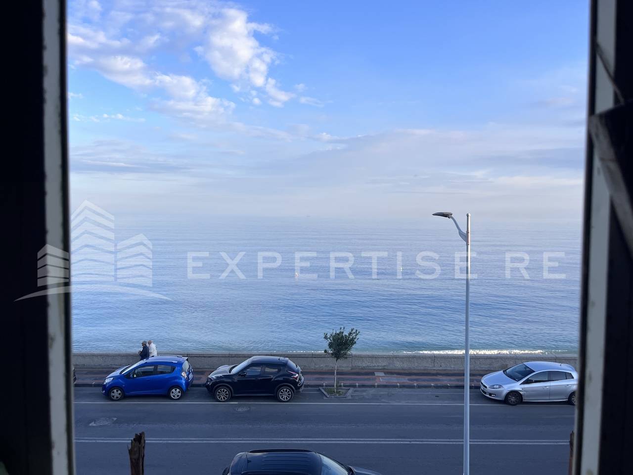 Intero stabile residenziale in vendita a Santa Teresa di Riva