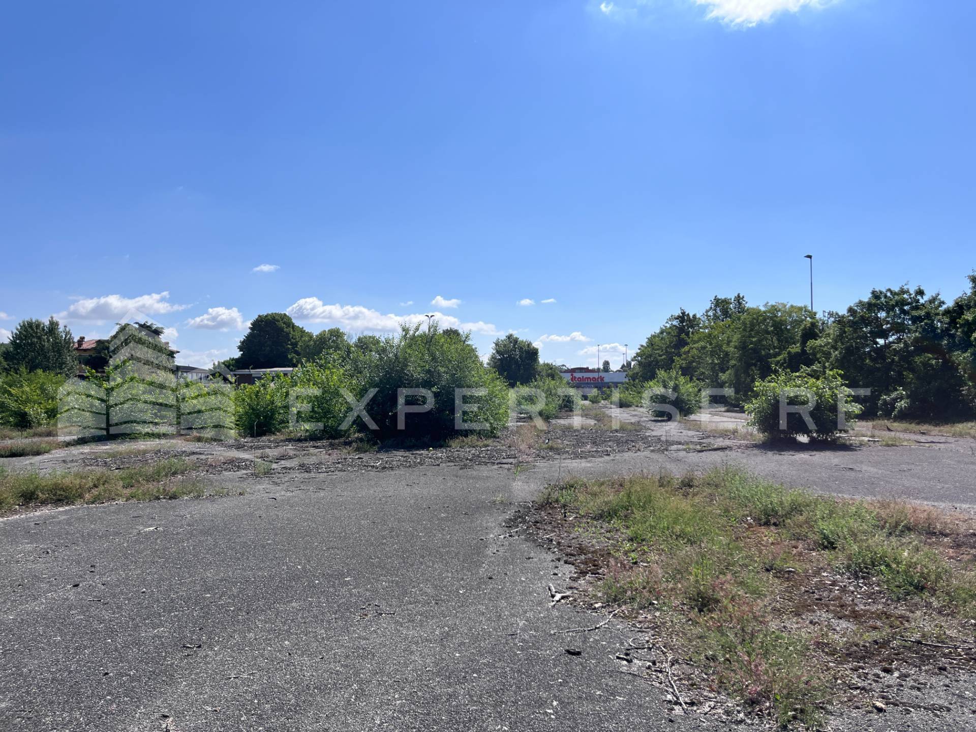 Terreno edificabile in vendita a Pavia