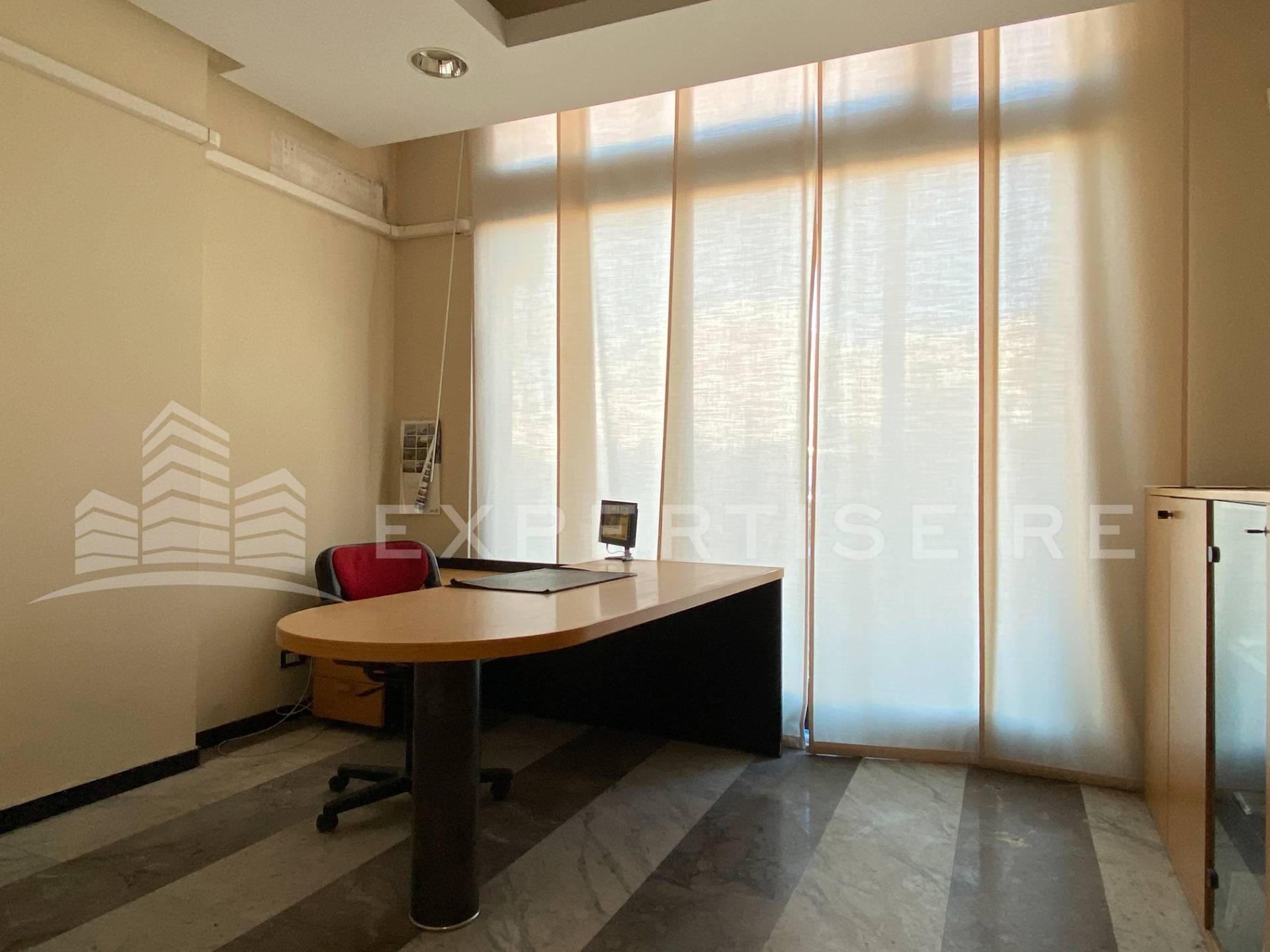 Locale commerciale in vendita a Siracusa, Tica-tisia